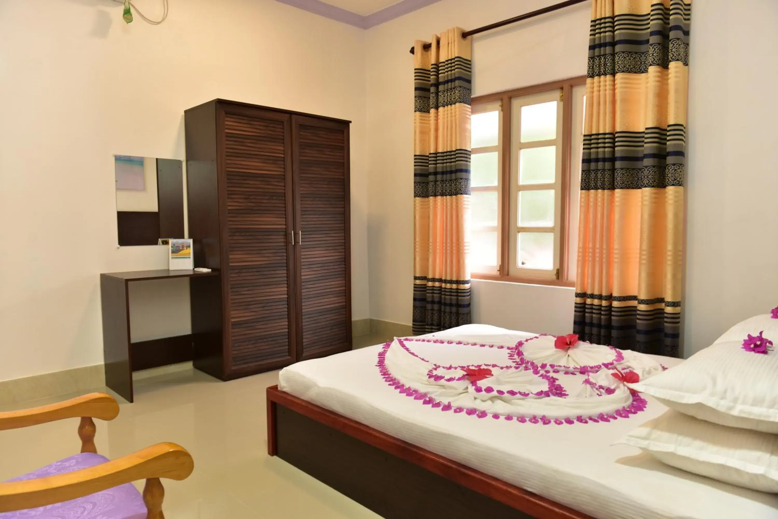Deluxe Double or Twin Room in Moodhumaa Inn Deluxe Double or Twin Room in Moodhumaa Inn