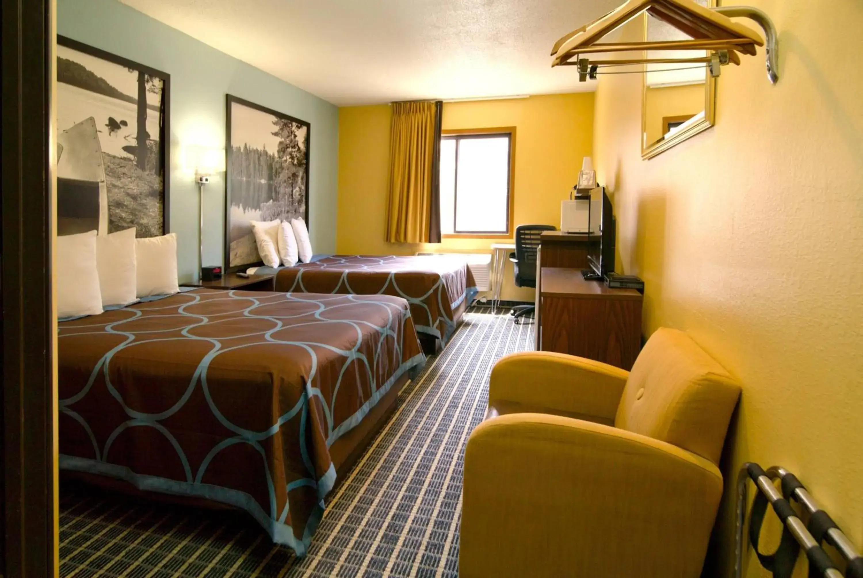 Queen Room with Two Queen Beds - Non-Smoking in Super 8 by Wyndham Red Wing Queen Room with Two Queen Beds - Non-Smoking in Super 8 by Wyndham Red Wing
