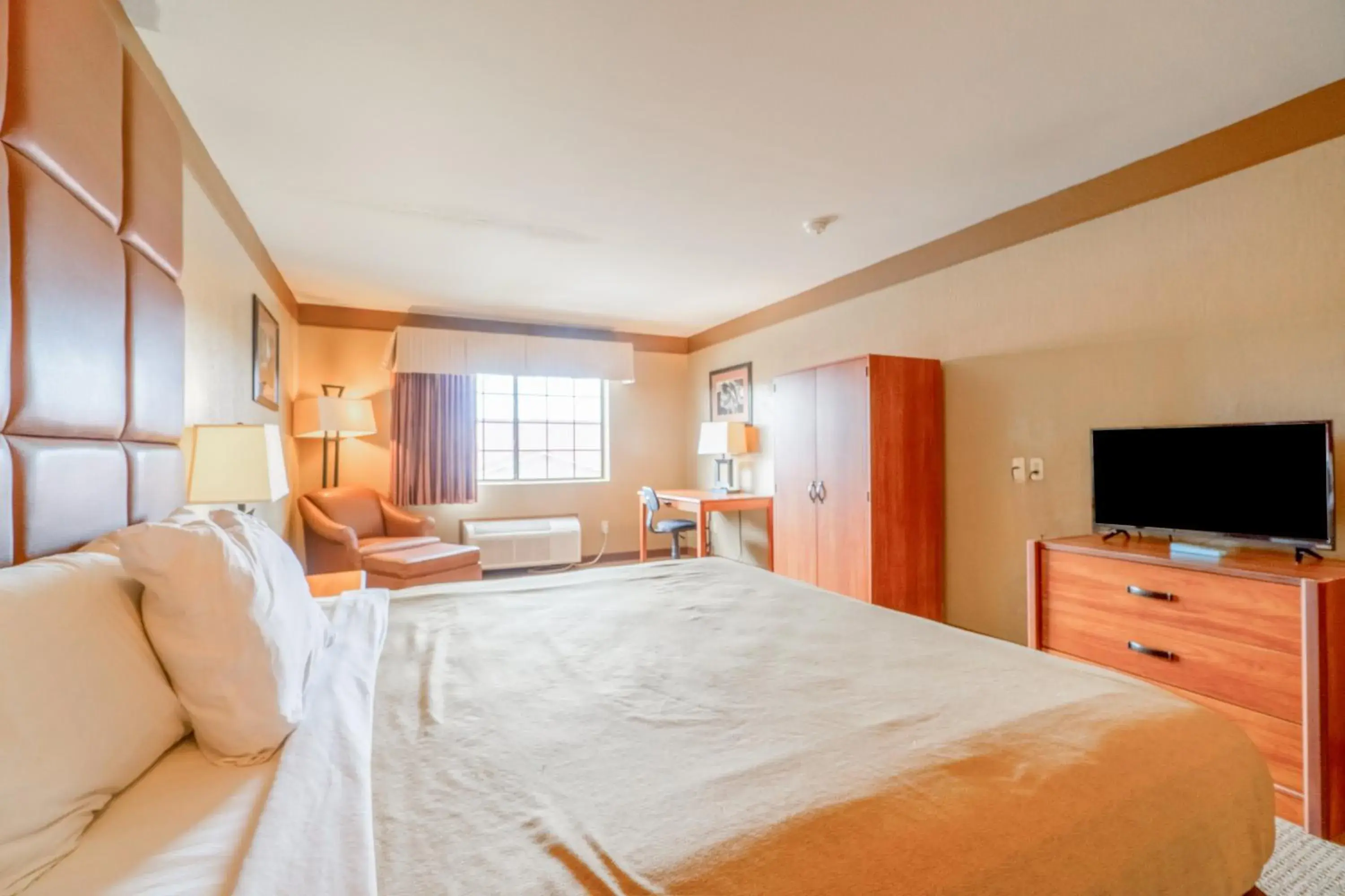 King Room - Non-Smoking in Texan Inn By OYO Beeville US-181 King Room - Non-Smoking in Texan Inn By OYO Beeville US-181