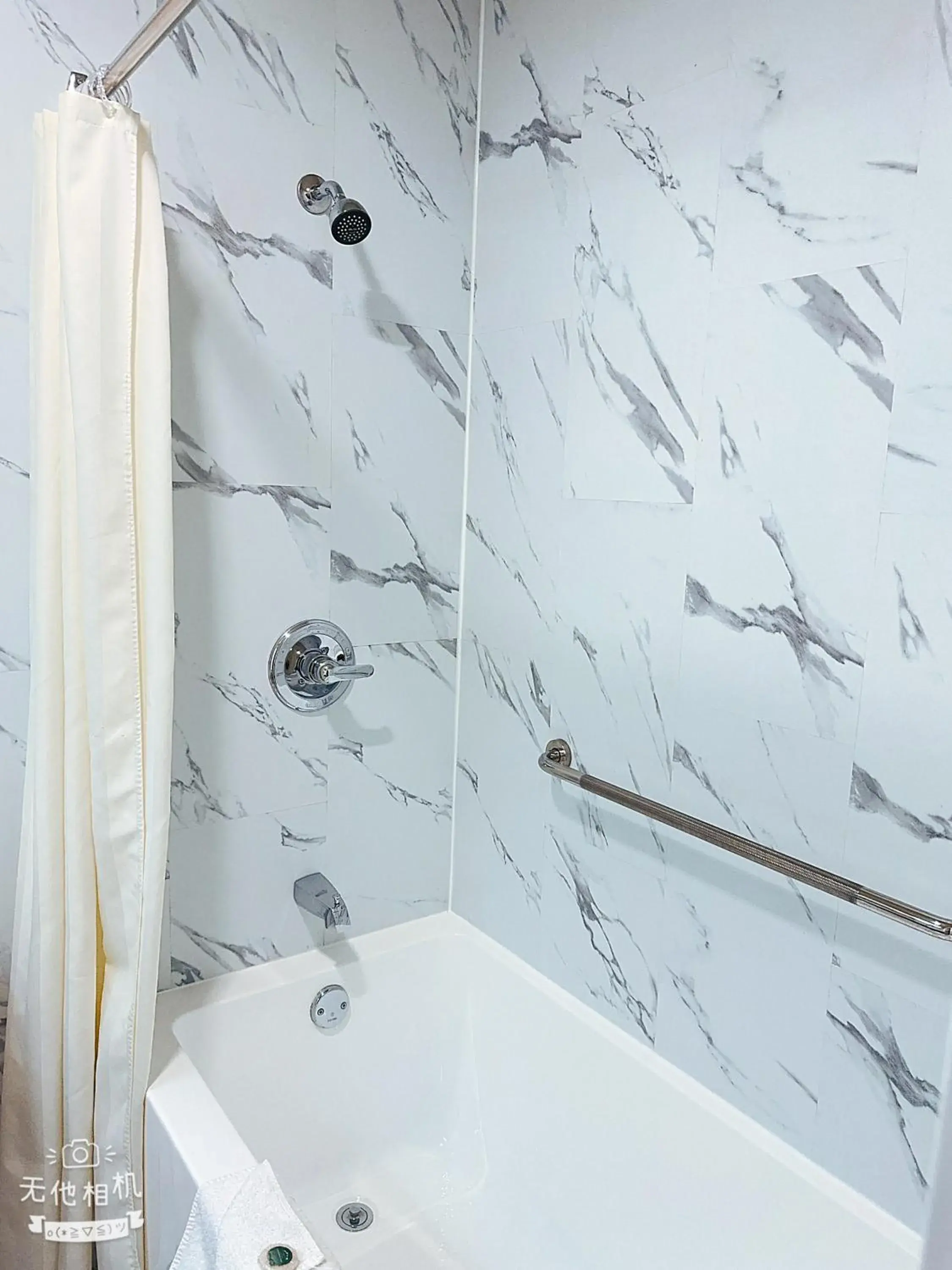 King Room in Wells Gray Inn King Room in Wells Gray Inn