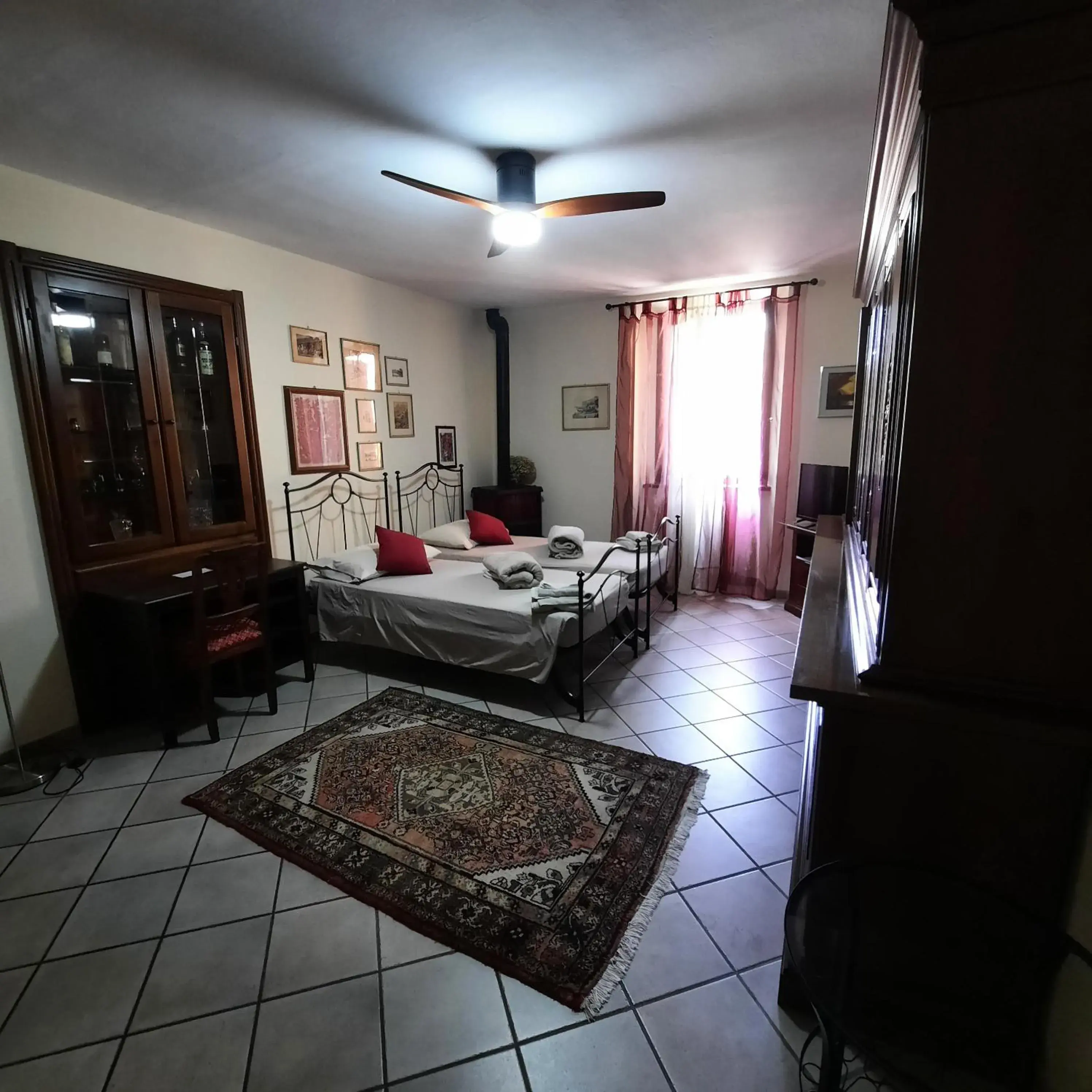 Twin Room - single occupancy in La Trunera Guest House Twin Room - single occupancy in La Trunera Guest House