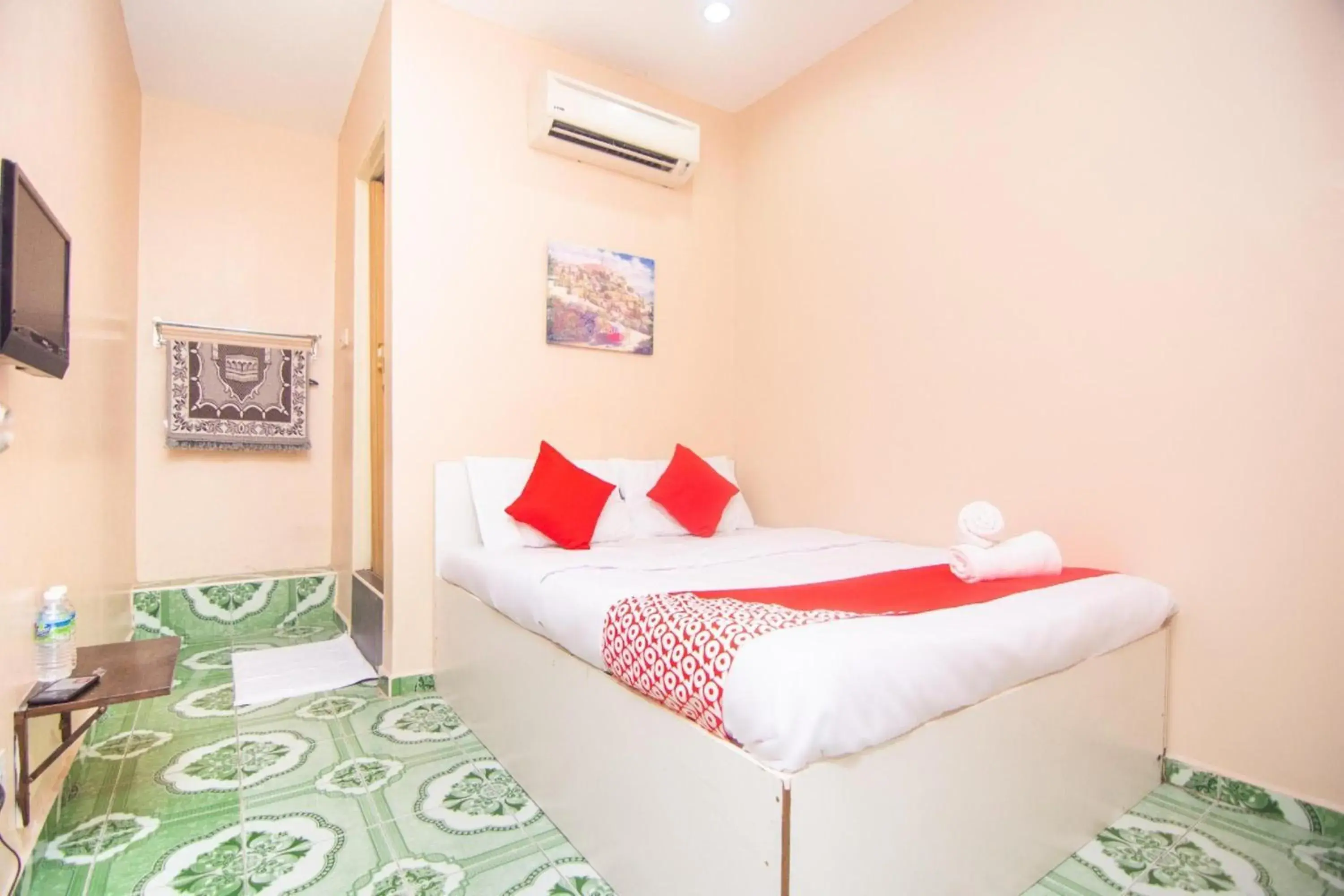 Standard Double Room - single occupancy in Hotel O Hajah Rohayah Standard Double Room - single occupancy in Hotel O Hajah Rohayah