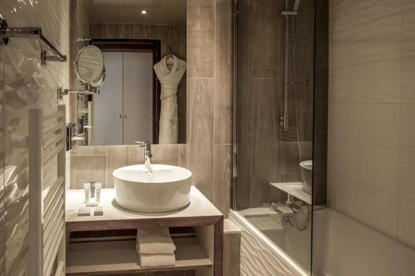 Privilege Double Room with Mountain View in Le Pic Blanc Privilege Double Room with Mountain View in Le Pic Blanc