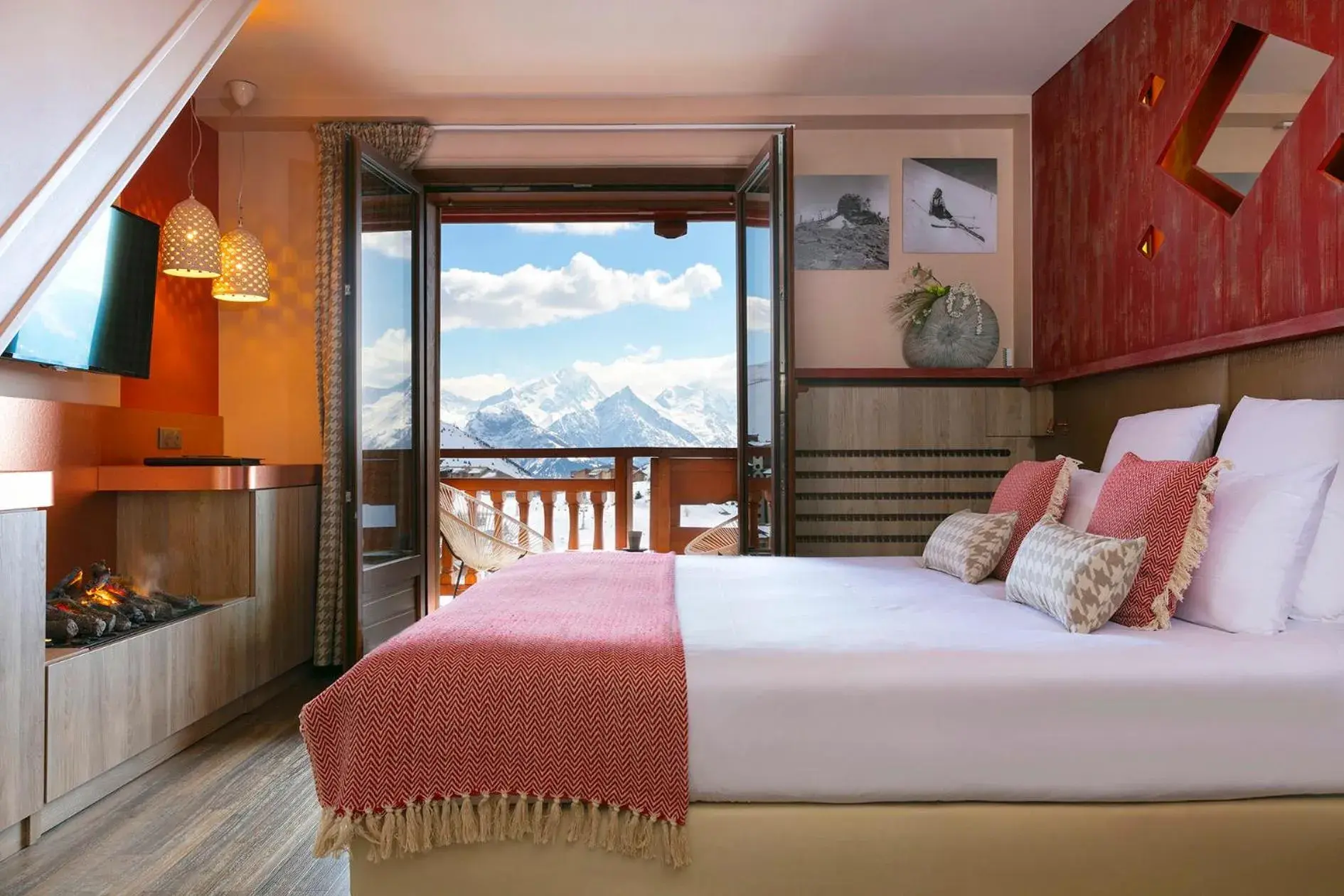 Panoramic Duplex Room in Grandes Rousses Hotel & Spa Panoramic Duplex Room in Grandes Rousses Hotel & Spa