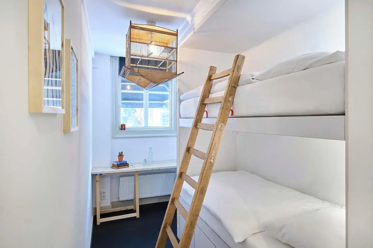 Twin Room with Private Bathroom in Hello I'm Local - Boutique Hostel Twin Room with Private Bathroom in Hello I'm Local - Boutique Hostel