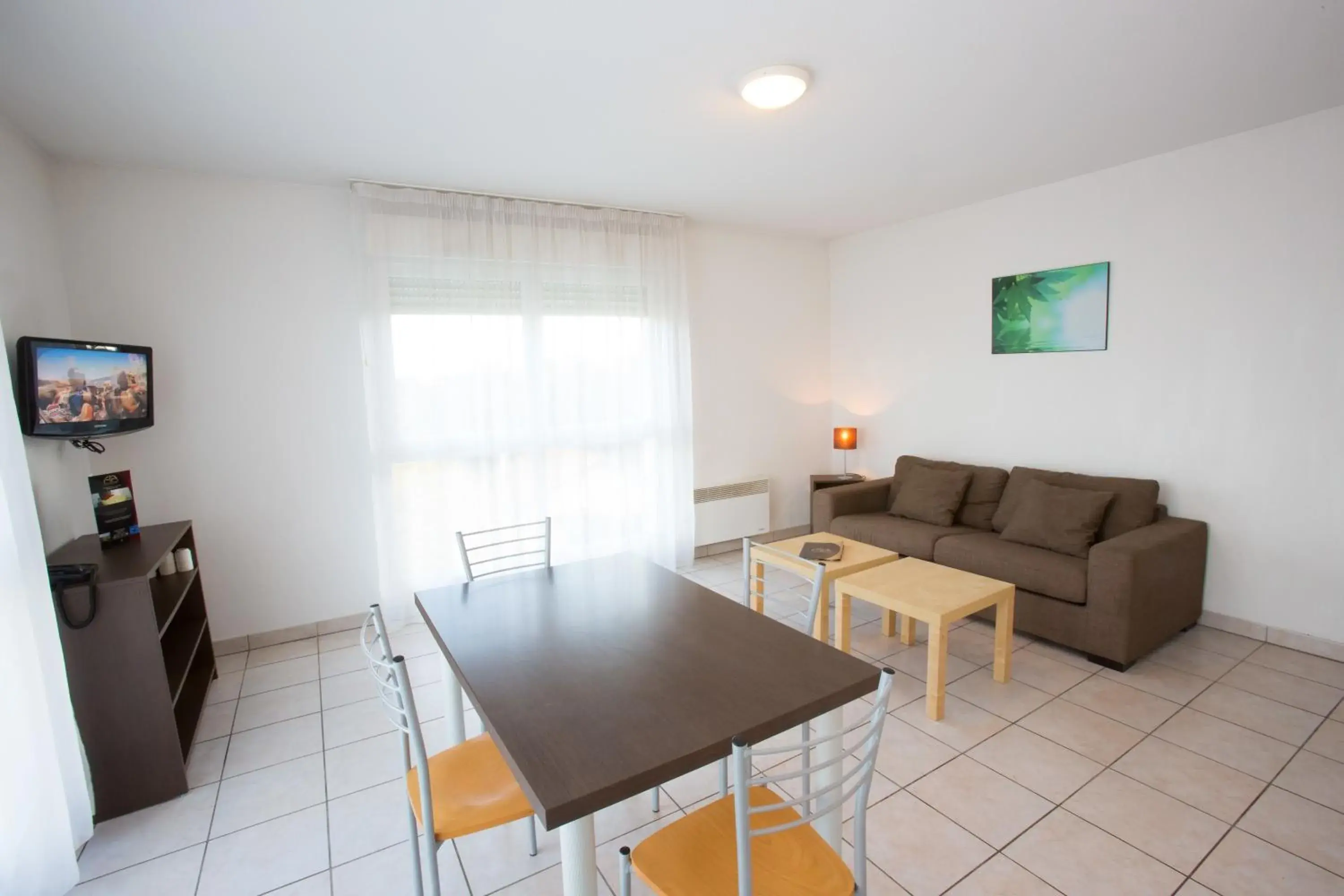 Apartment (1-6 adults) in All Suites Appart Hôtel - Bordeaux - Mérignac Aéroport Apartment (1-6 adults) in All Suites Appart Hôtel - Bordeaux - Mérignac Aéroport