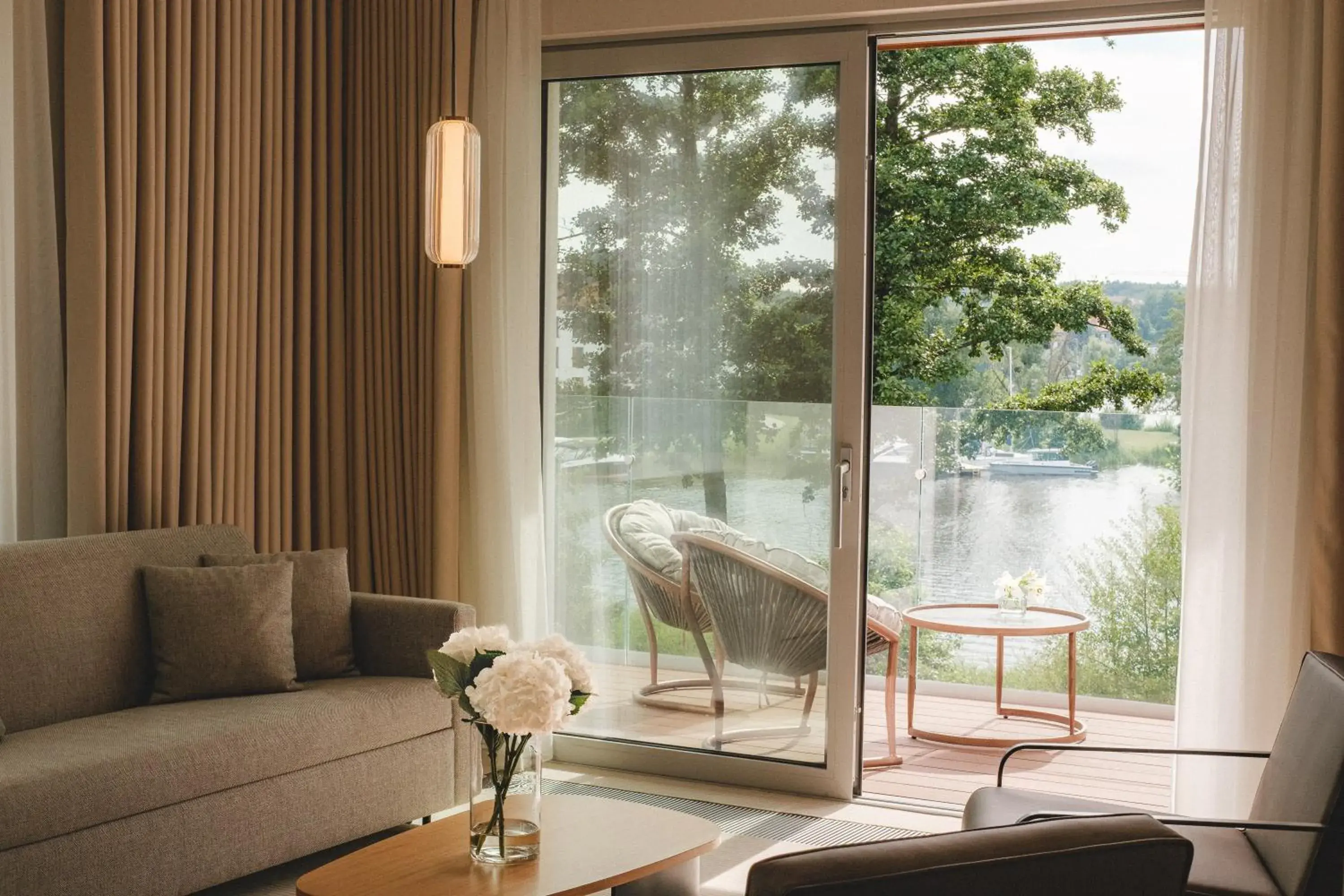 Two-Bedroom Apartment with Lake View - single occupancy - Annex in GrandHotel Tiffi Two-Bedroom Apartment with Lake View - single occupancy - Annex in GrandHotel Tiffi