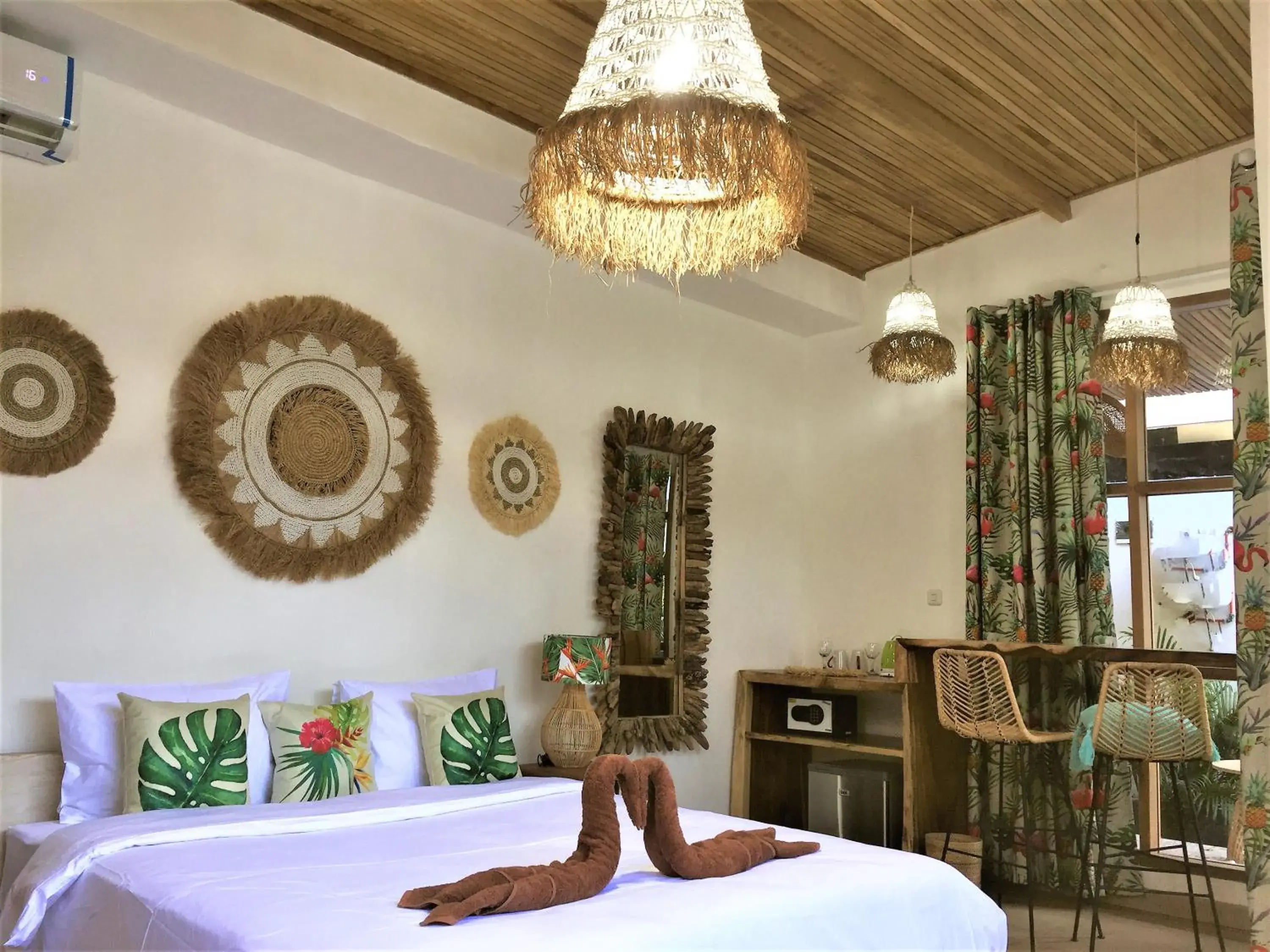 Large Double or Twin Room in Flamingo Large Double or Twin Room in Flamingo