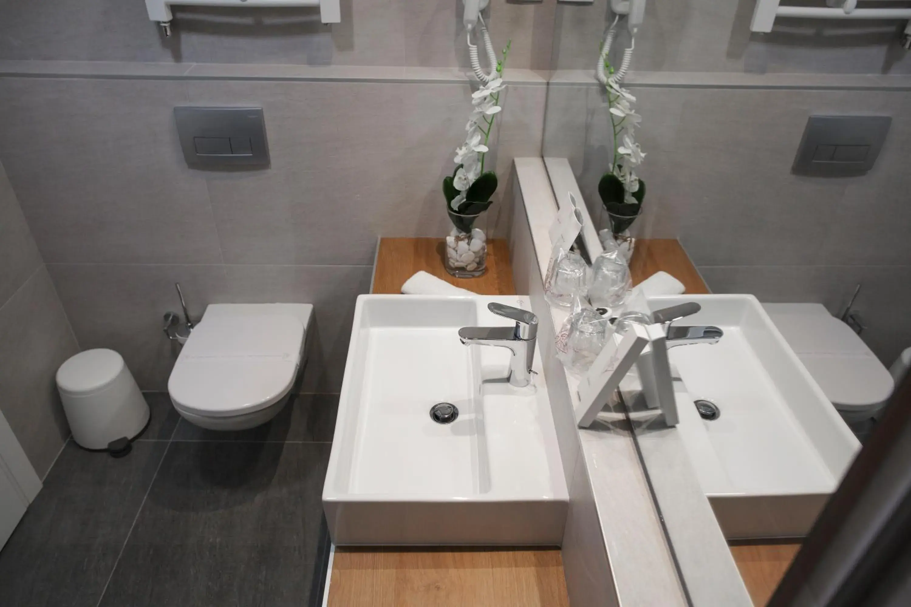 Deluxe Double or Twin Room in New City Hotel & Restaurant Niš Deluxe Double or Twin Room in New City Hotel & Restaurant Niš