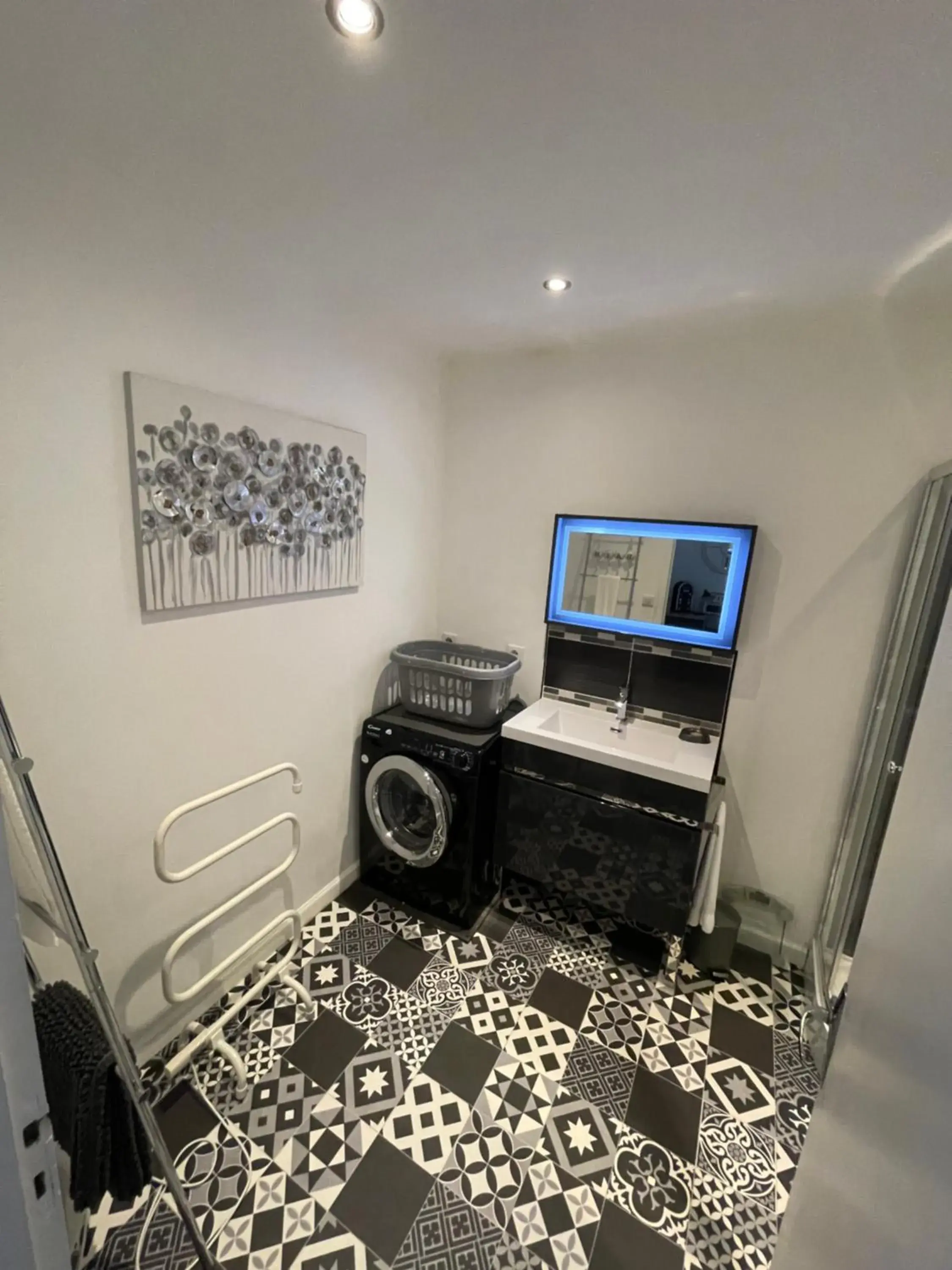 Apartment with Pool View in Vue du Château d'Excideuil en chambres Apartment with Pool View in Vue du Château d'Excideuil en chambres