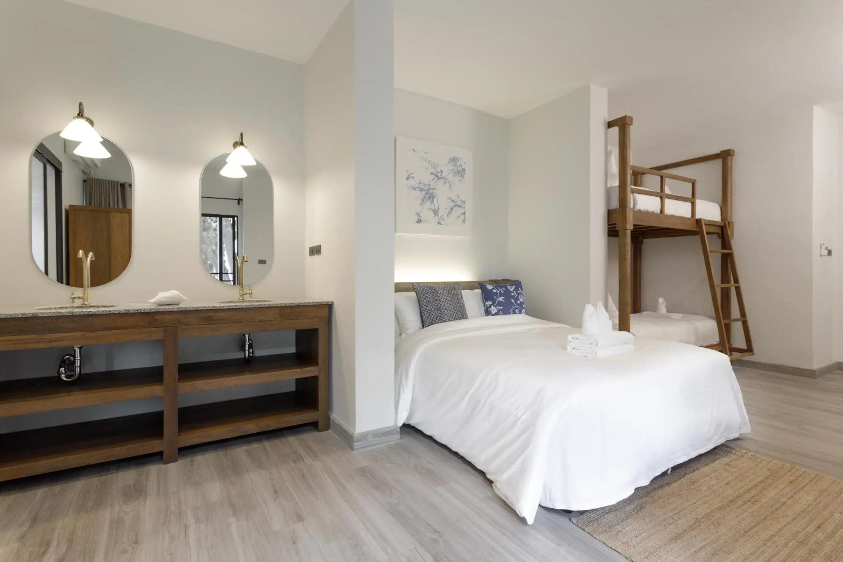 Quadruple Room with Bath Tub in The Locals Chiang Mai Quadruple Room with Bath Tub in The Locals Chiang Mai