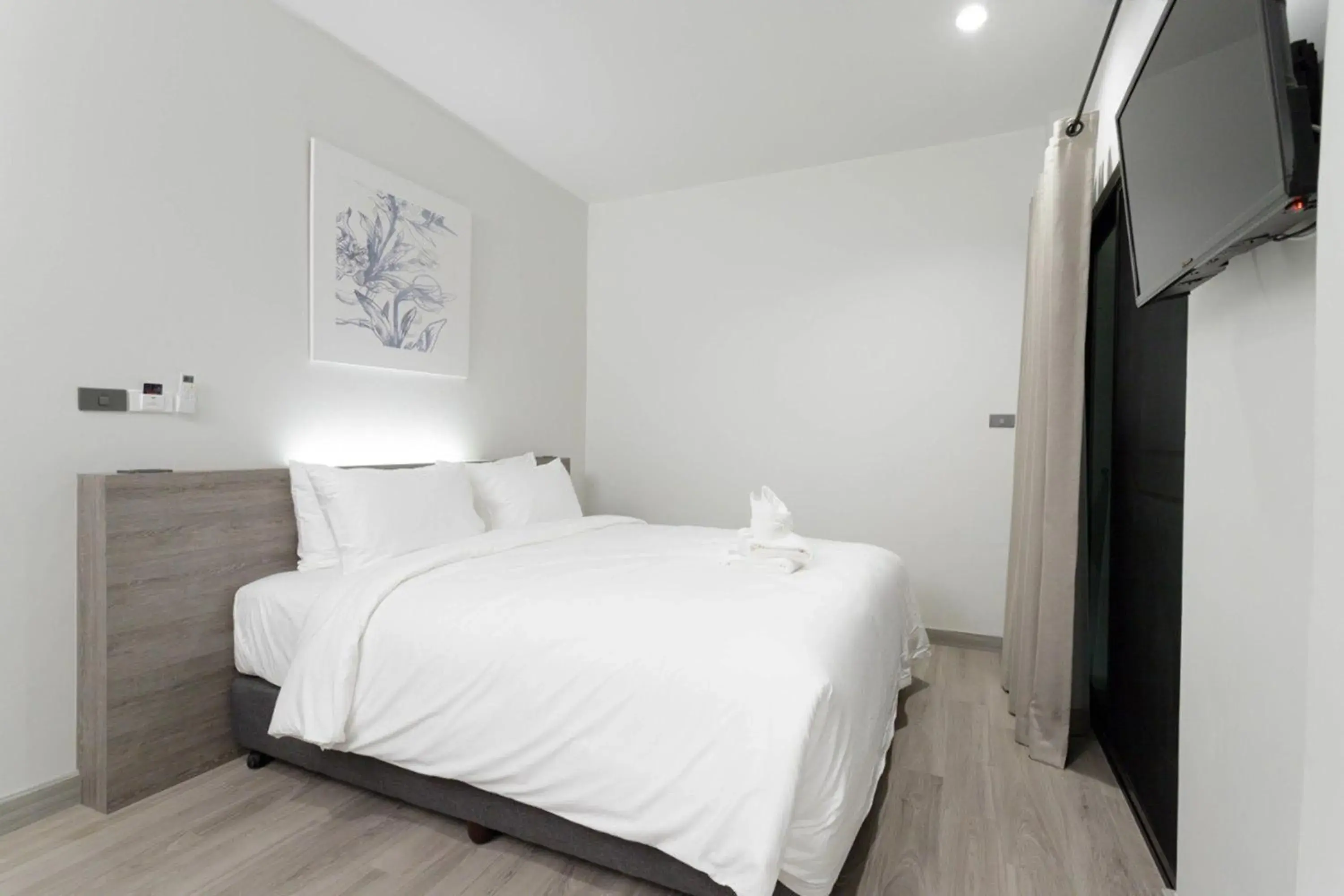 Deluxe King Room in The Locals Chiang Mai Deluxe King Room in The Locals Chiang Mai