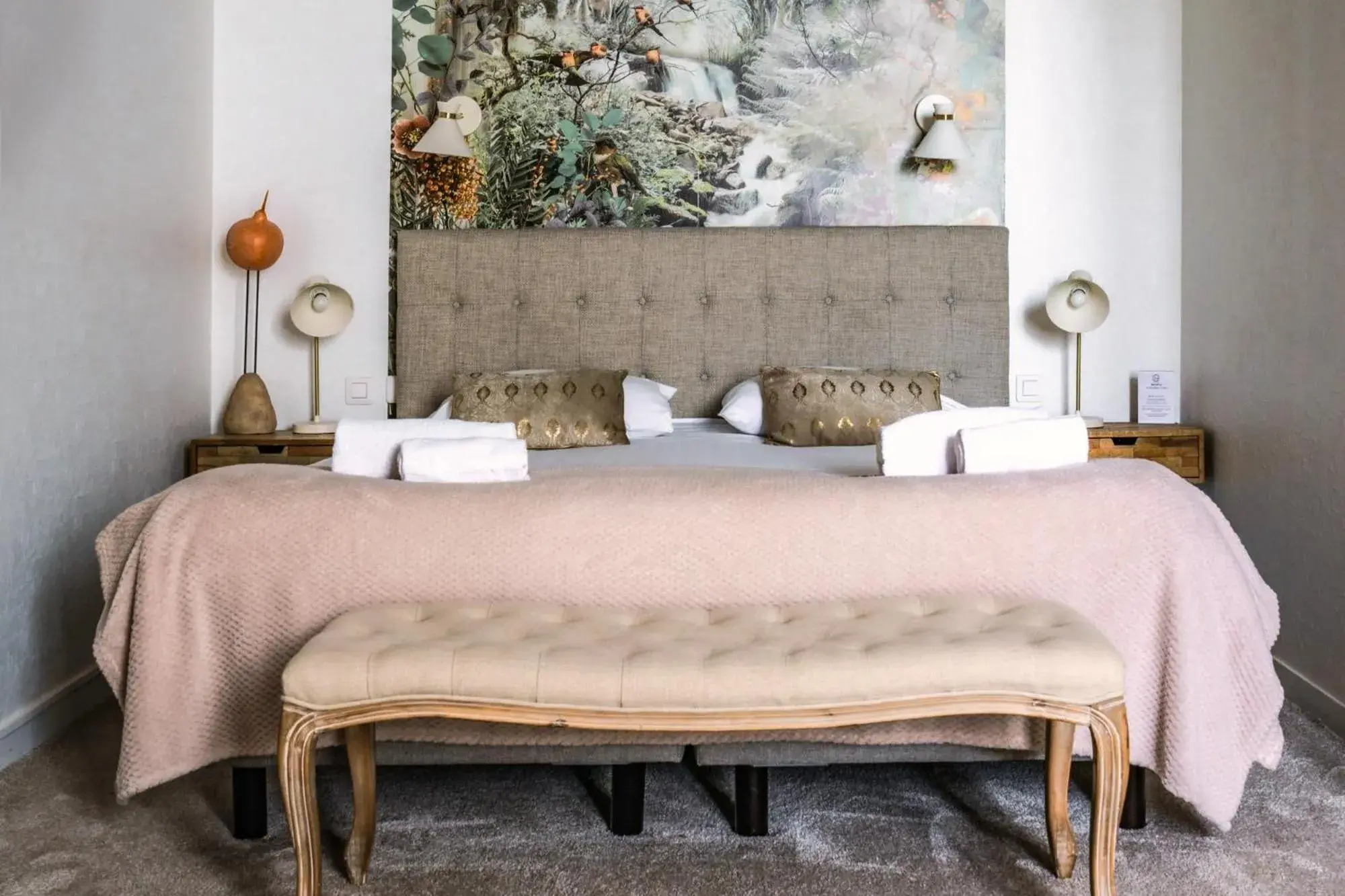 Suite in The Originals Boutique, Hôtel Le George , Loches Suite in The Originals Boutique, Hôtel Le George , Loches