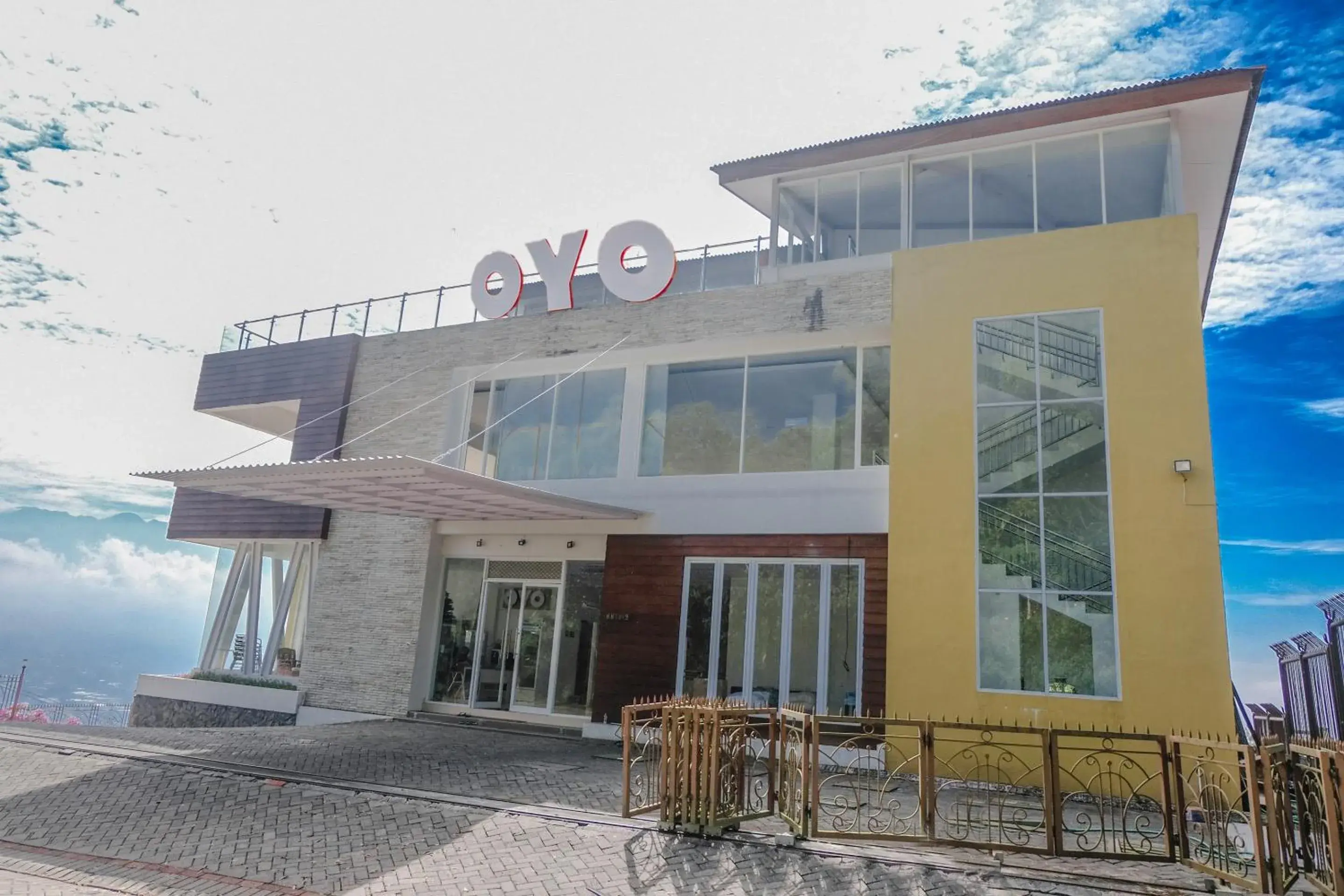 Hotel O Batu near Jatim Park formerly Villa Bukit Panderman Residence Hotel O Batu near Jatim Park formerly Villa Bukit Panderman Residence