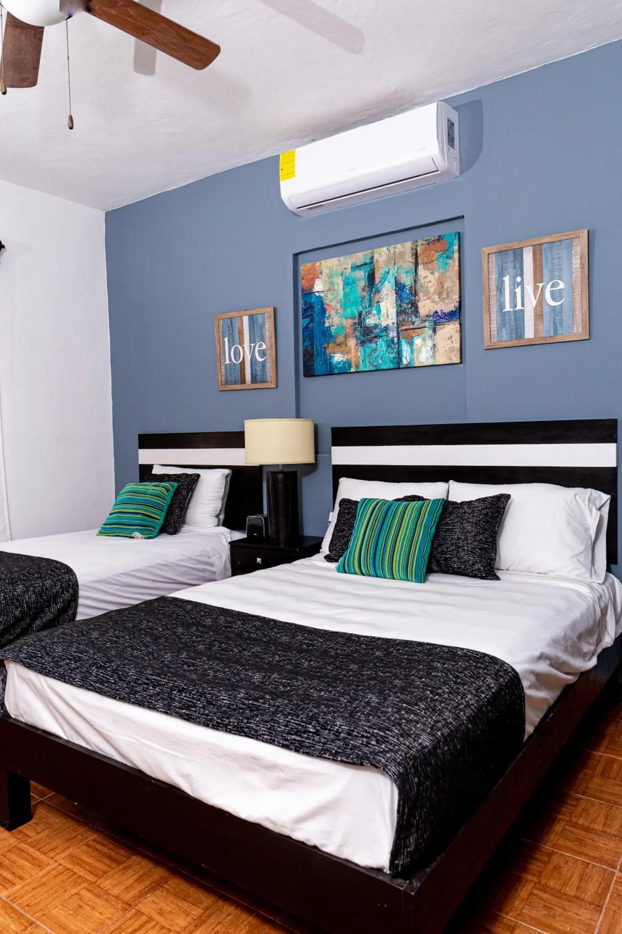 Apartment With Shared Bathroom in Santa Fe Studios And Suites Apartment With Shared Bathroom in Santa Fe Studios And Suites