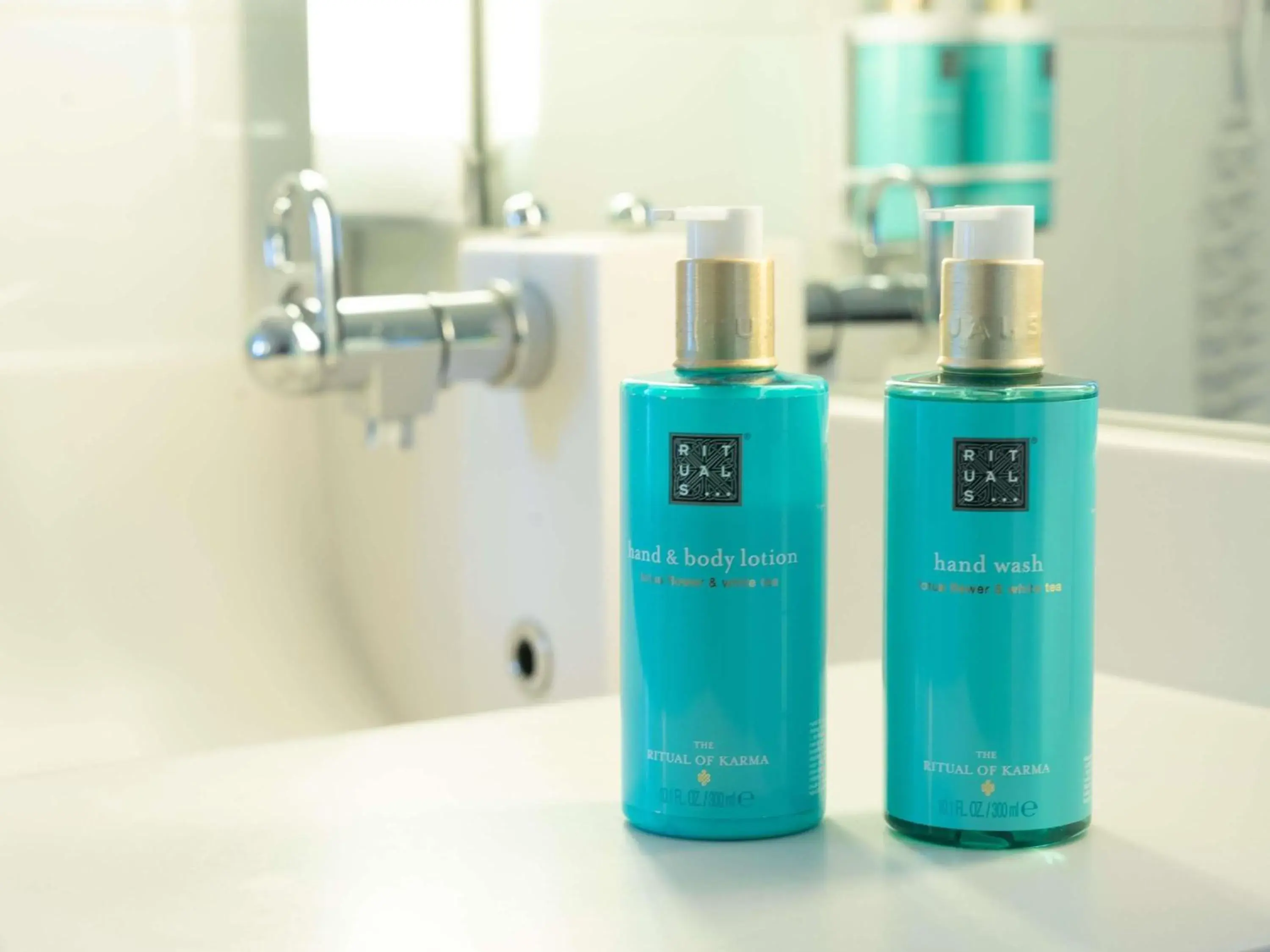 Executive Double Room with Sofa Bed in Novotel Nantes Centre Bord de Loire Executive Double Room with Sofa Bed in Novotel Nantes Centre Bord de Loire