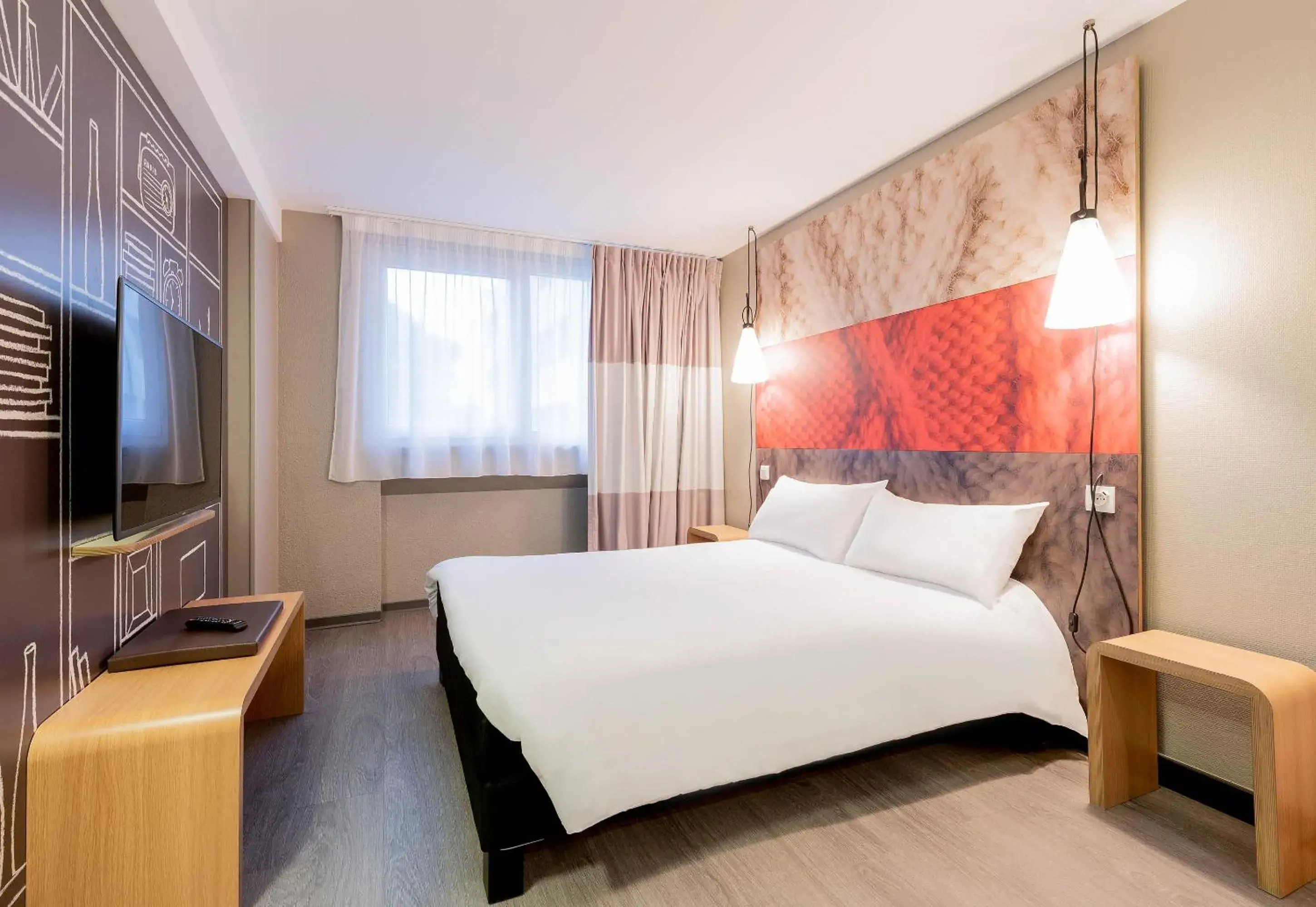 Double Room - Disability Access in B&B HOTEL Toulouse Université Double Room - Disability Access in B&B HOTEL Toulouse Université