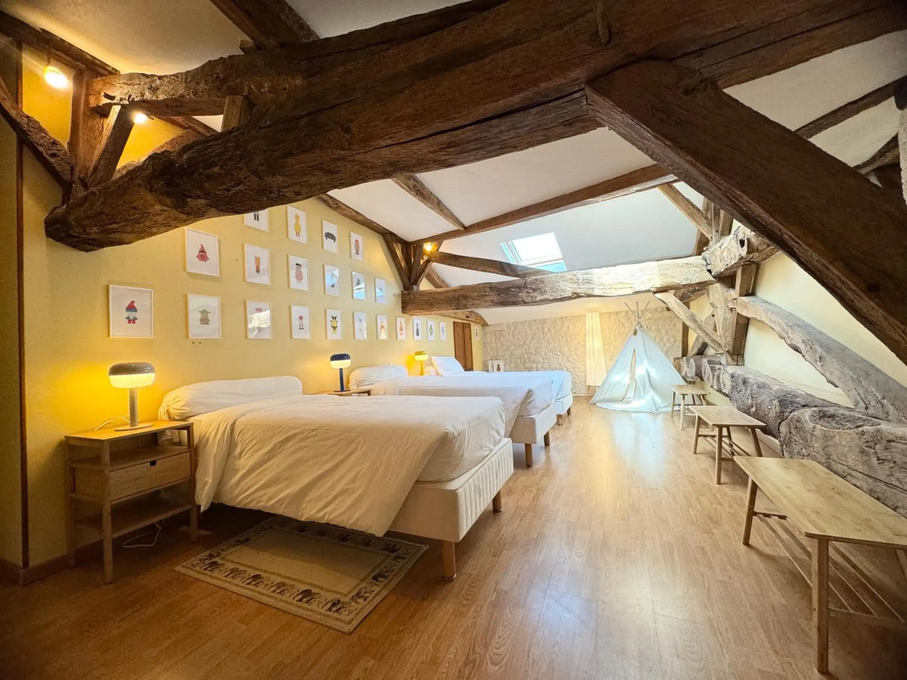 Two-Bedroom Apartment in Le Relais de Saint-Preuil, The Originals Relais Vignes du Cognac Two-Bedroom Apartment in Le Relais de Saint-Preuil, The Originals Relais Vignes du Cognac