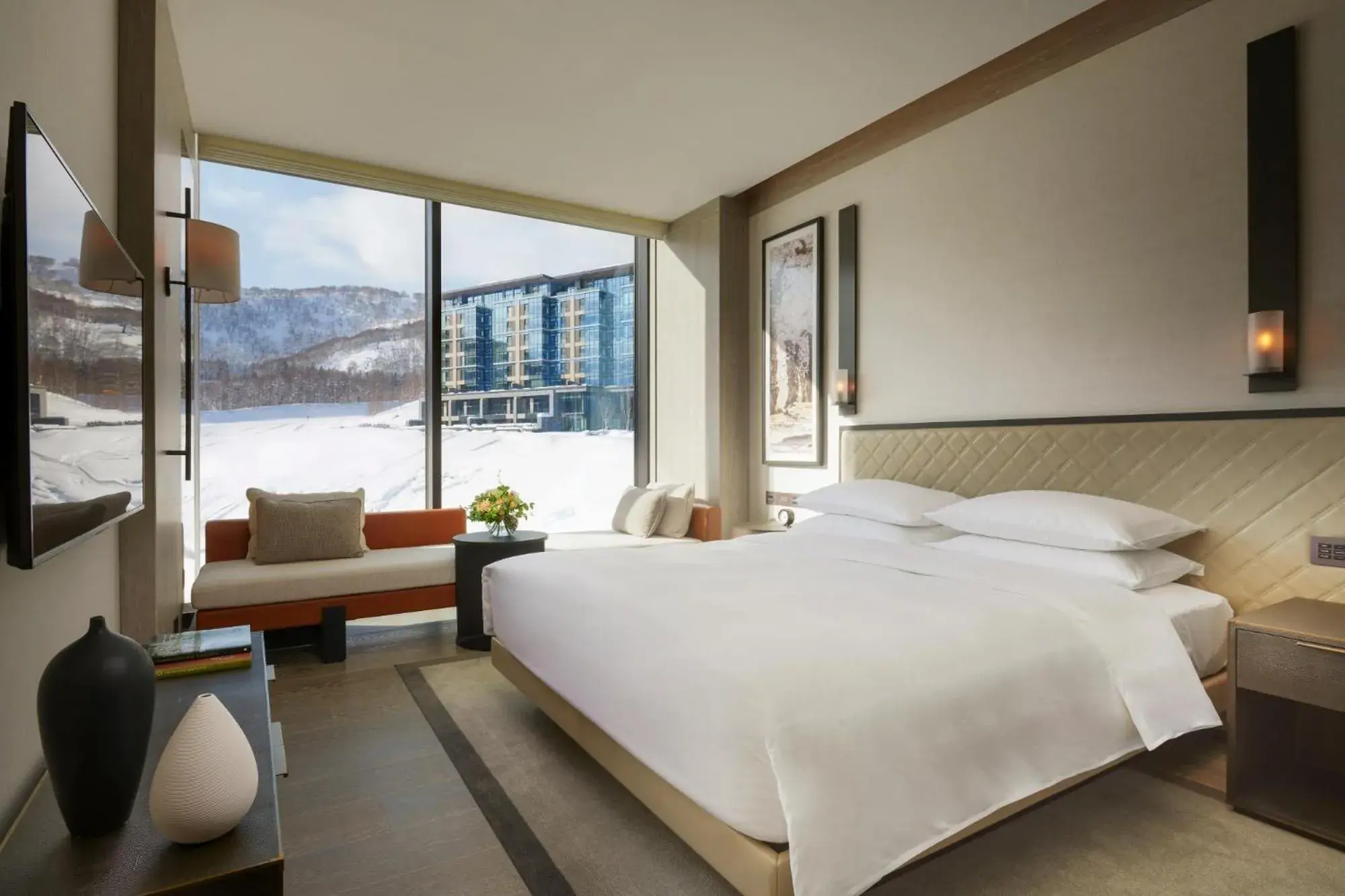 King Room with Mountain View in Park Hyatt Niseko Hanazono King Room with Mountain View in Park Hyatt Niseko Hanazono