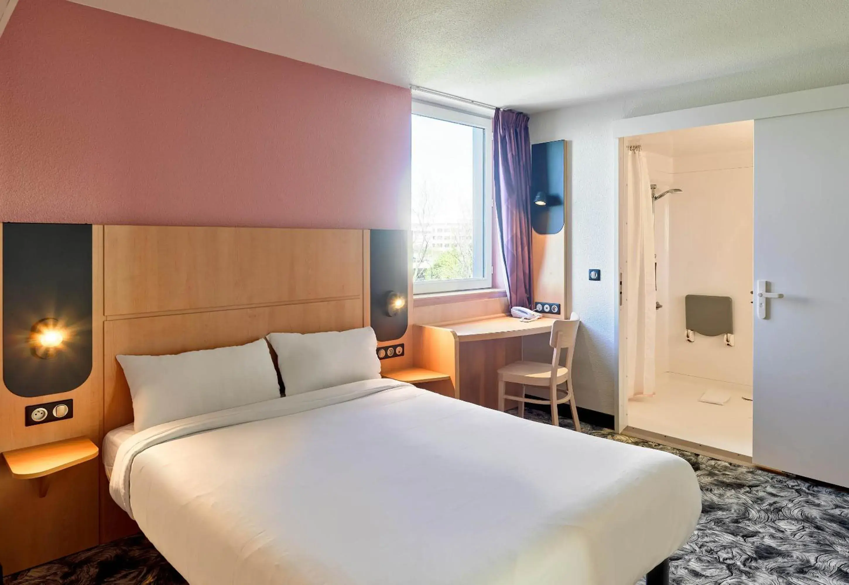 Double Room - Disability Access in ibis Paris Orly Rungis Double Room - Disability Access in ibis Paris Orly Rungis