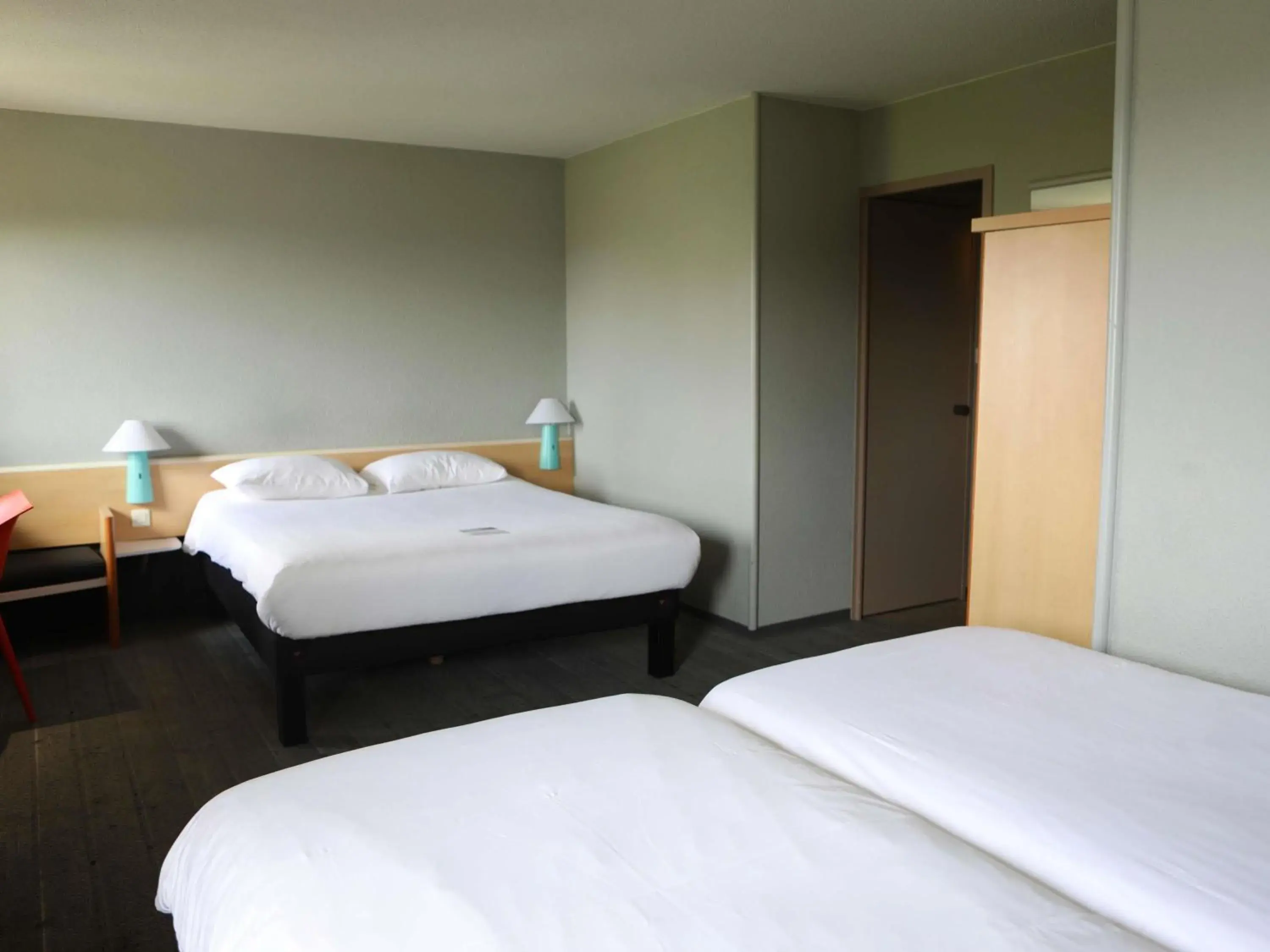 Family Room in ibis Aubenas Family Room in ibis Aubenas