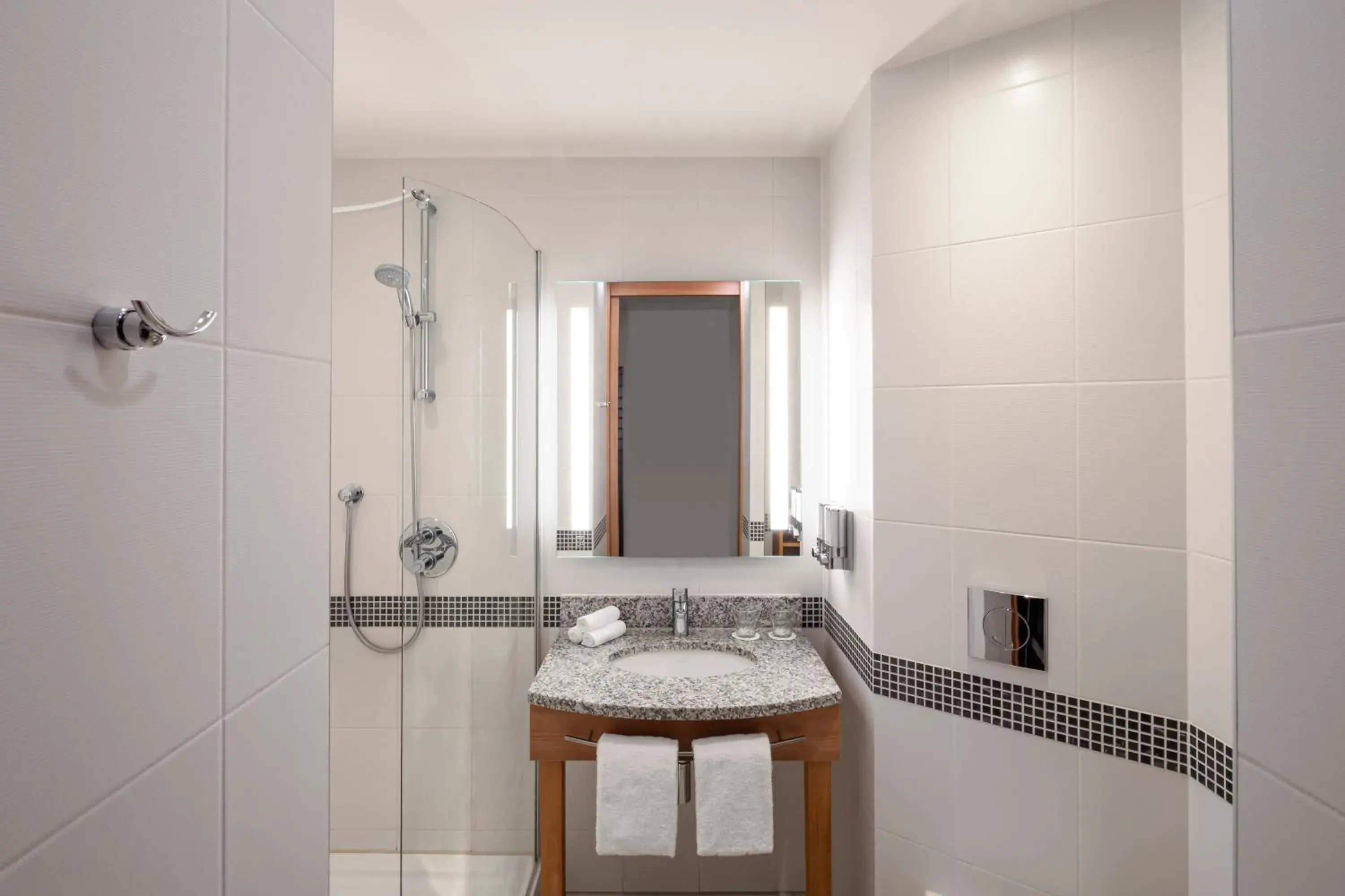 Queen Room with Sofa Bed in Hampton By Hilton Amsterdam Arena Boulevard Queen Room with Sofa Bed in Hampton By Hilton Amsterdam Arena Boulevard