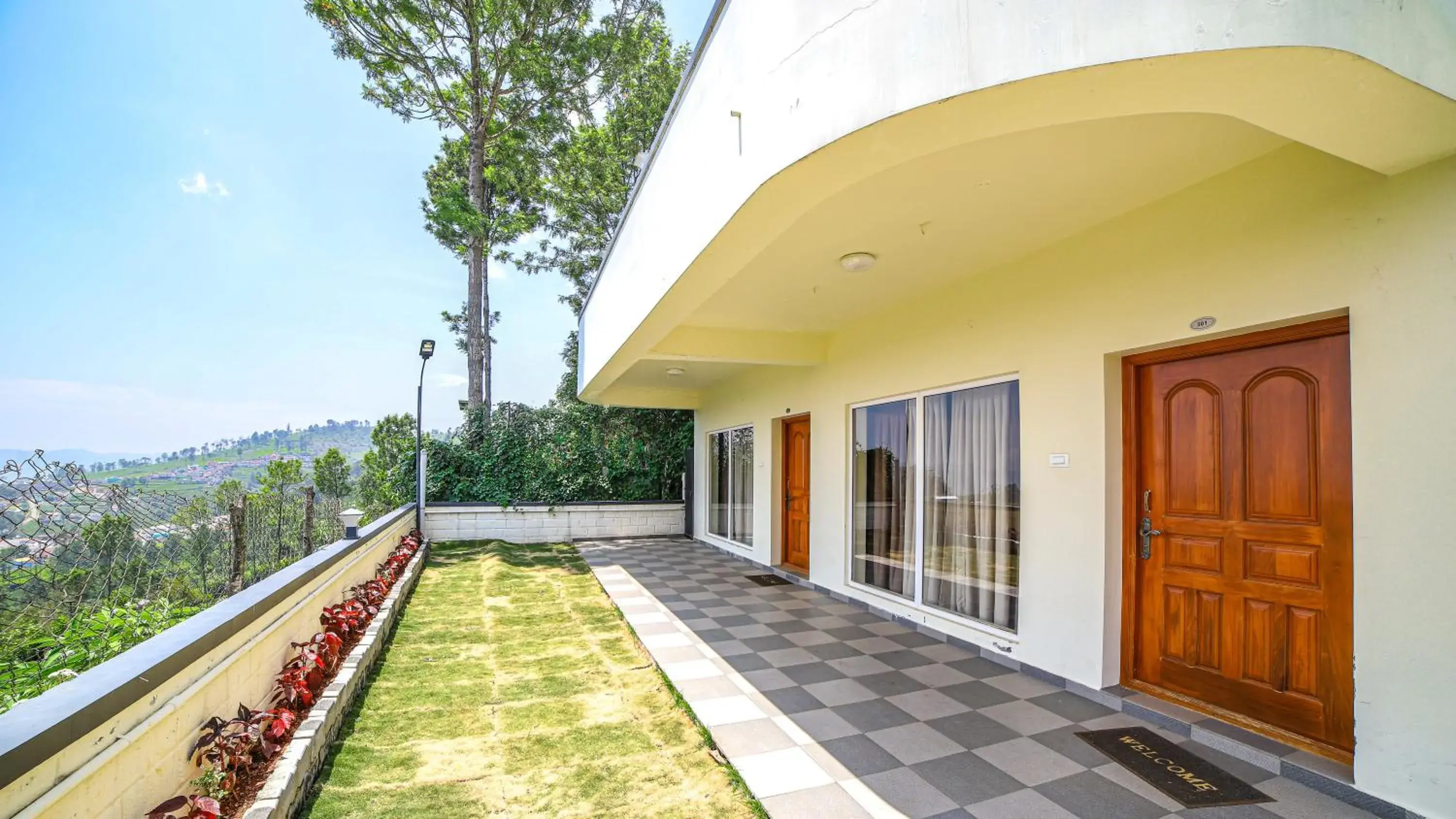 Superior King Room in Aira Residency Kothagiri by Lexstays Superior King Room in Aira Residency Kothagiri by Lexstays