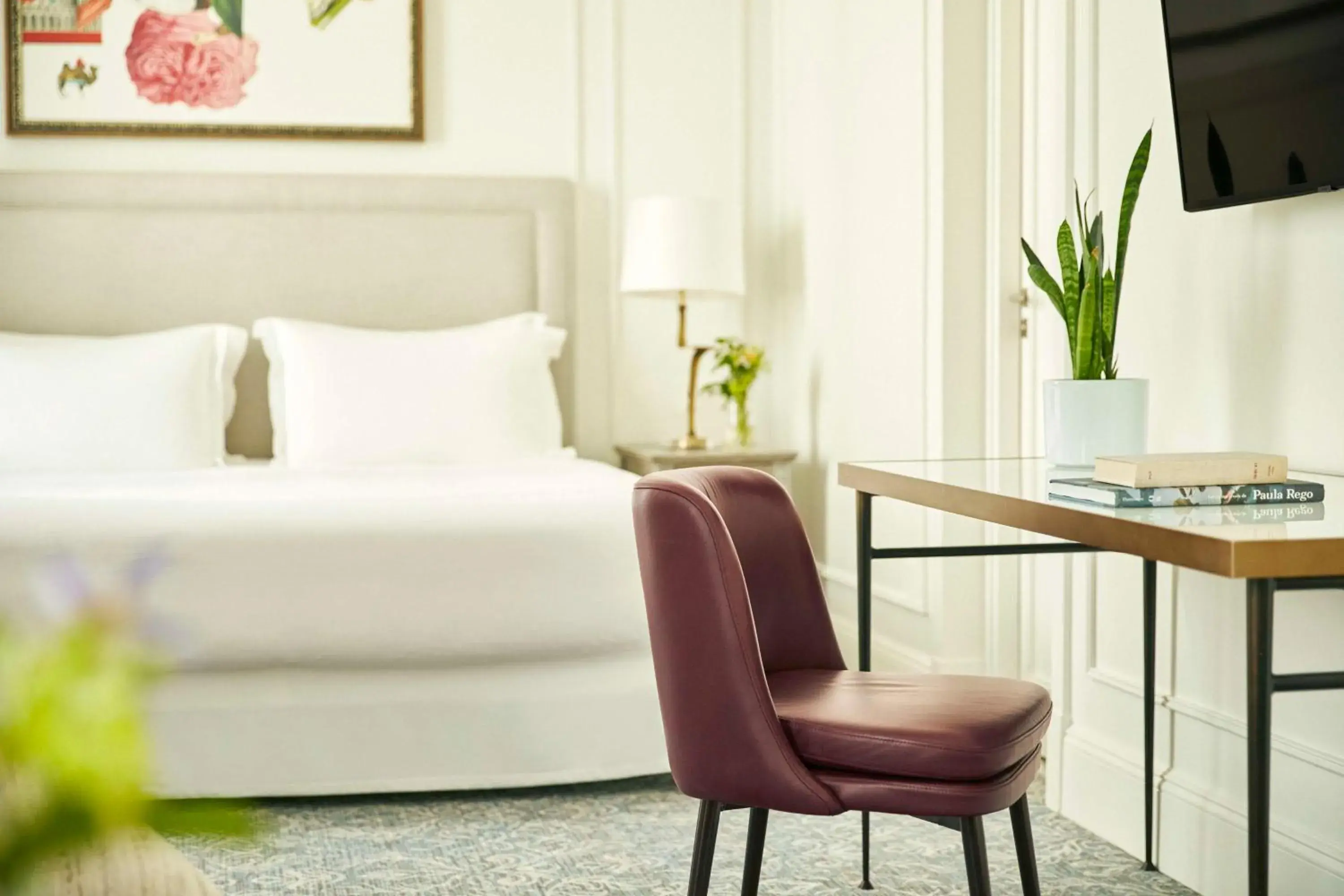 King Room with View in Hôtel du Louvre, in The Unbound Collection by Hyatt King Room with View in Hôtel du Louvre, in The Unbound Collection by Hyatt