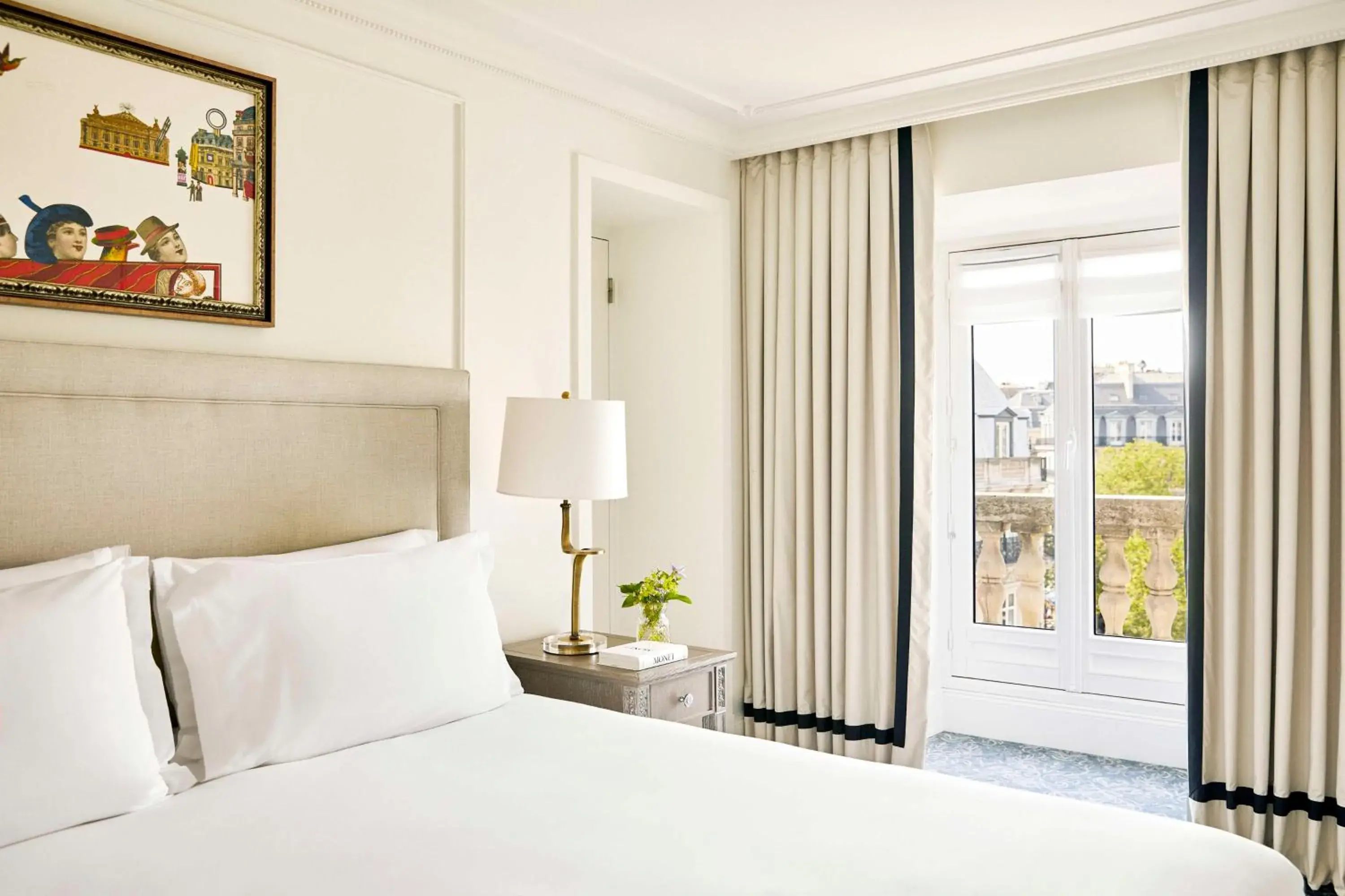 Executive Suite with View in Hôtel du Louvre, in The Unbound Collection by Hyatt Executive Suite with View in Hôtel du Louvre, in The Unbound Collection by Hyatt