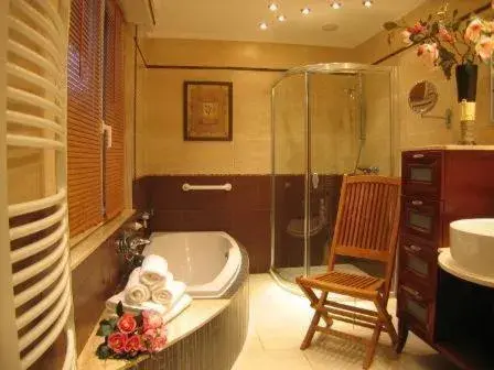 Twin Room in La Roseraie Biebler Twin Room in La Roseraie Biebler