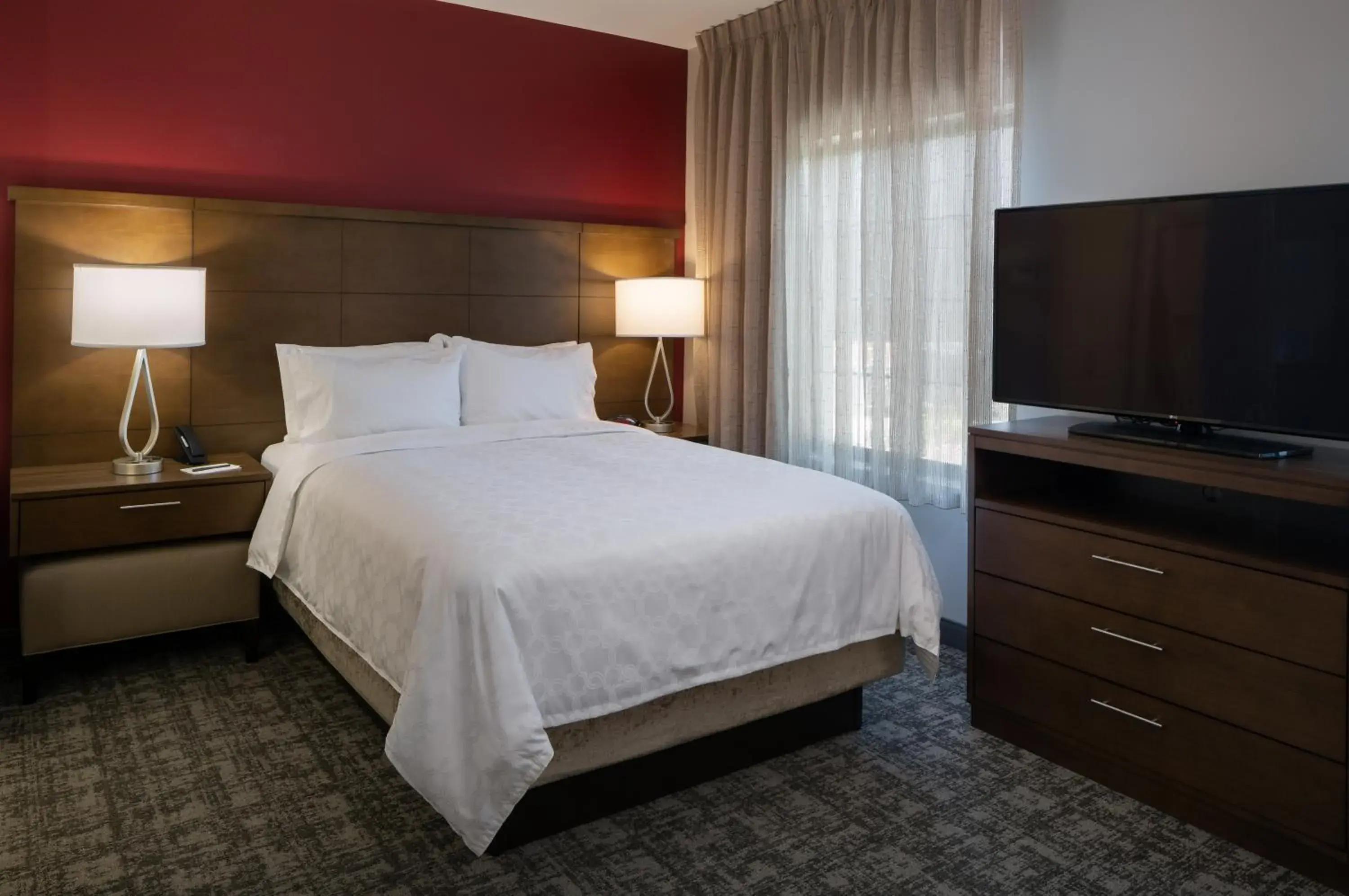 Studio Queen Suite in Staybridge Suites - Phoenix – Biltmore Area by IHG Studio Queen Suite in Staybridge Suites - Phoenix – Biltmore Area by IHG