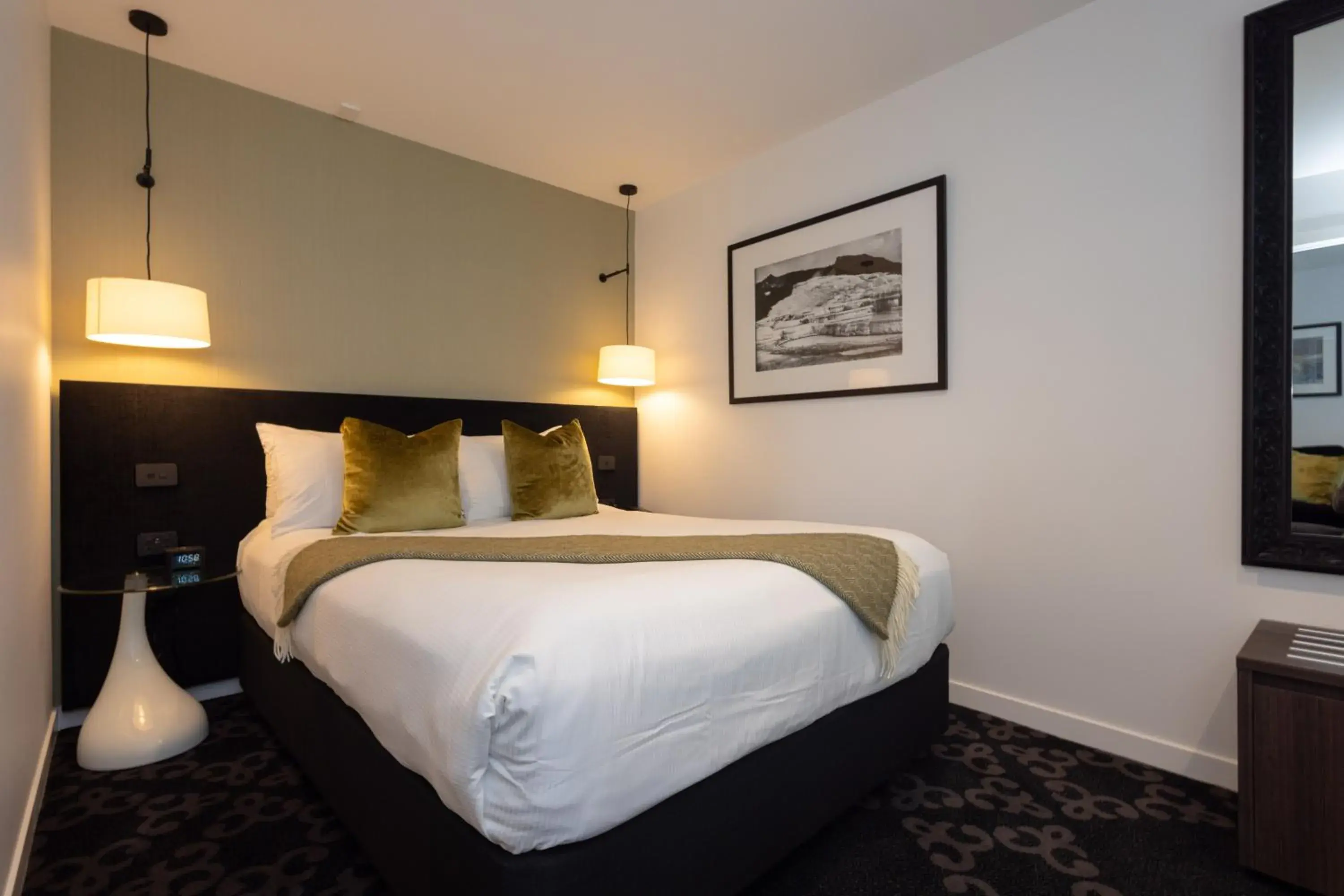 Family Two-Bedroom Suite in Regent of Rotorua Boutique Hotel Family Two-Bedroom Suite in Regent of Rotorua Boutique Hotel