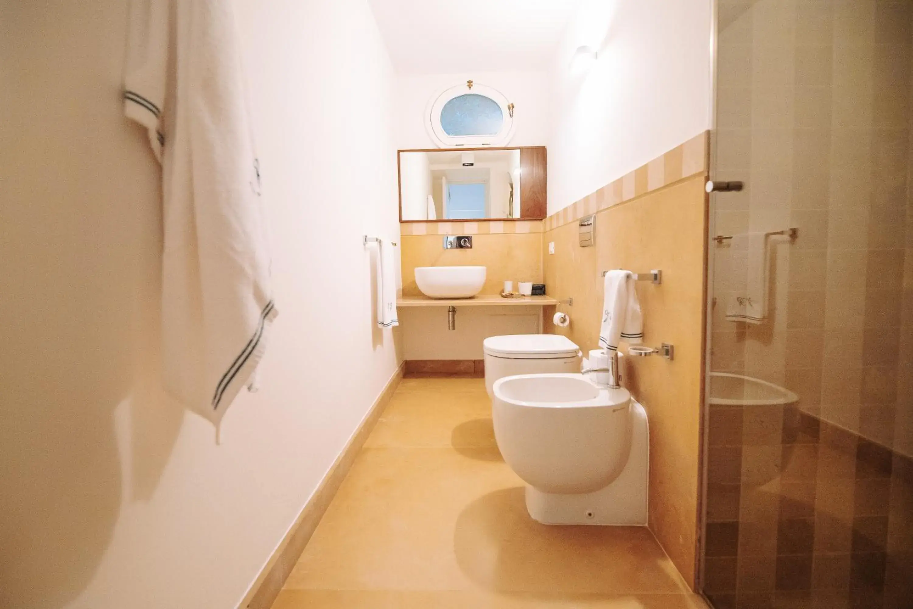 Queen Room with Garden View in Villa Romasi Queen Room with Garden View in Villa Romasi