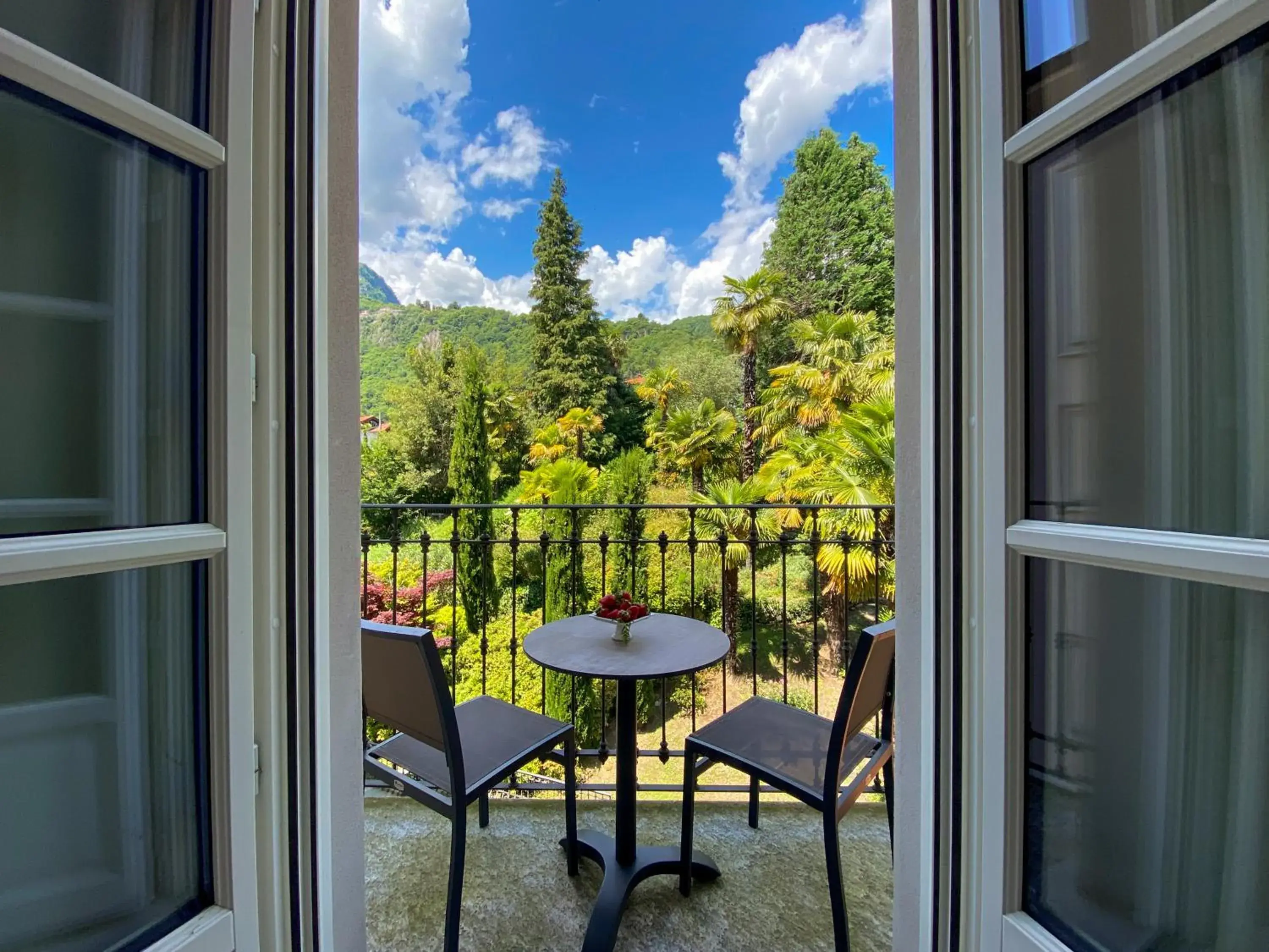 Double or Twin Room with Garden View in Park Hotel Italia Double or Twin Room with Garden View in Park Hotel Italia