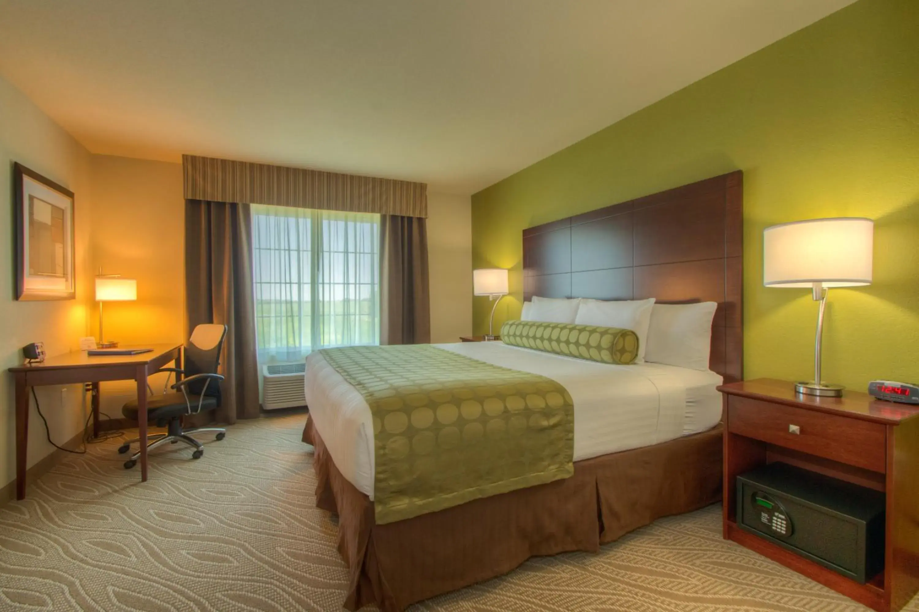 King Room in Cobblestone Inn & Suites - Holyoke King Room in Cobblestone Inn & Suites - Holyoke