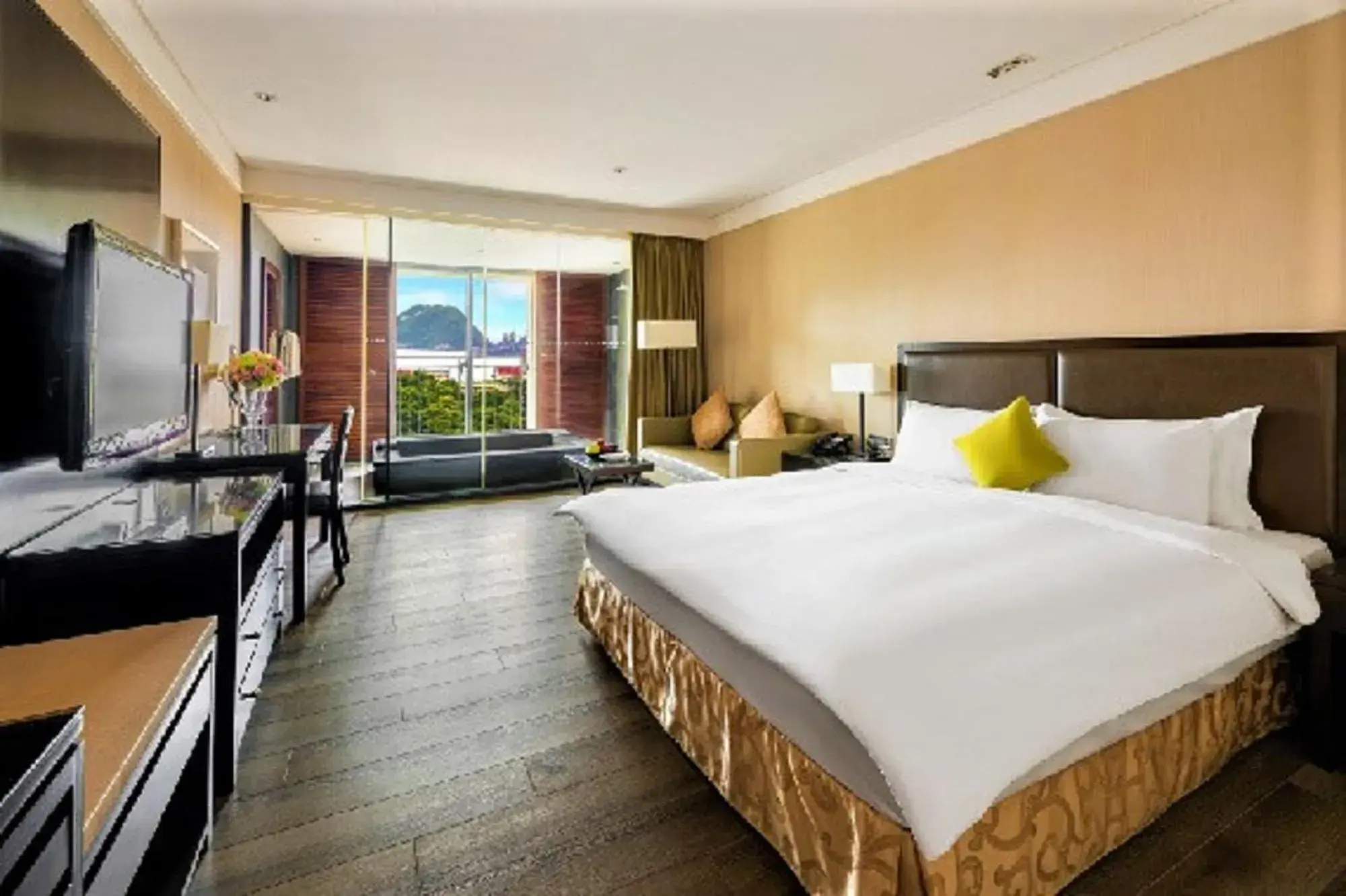 Deluxe Queen Room in RSL Cold & Hot Springs Resort Suao Deluxe Queen Room in RSL Cold & Hot Springs Resort Suao