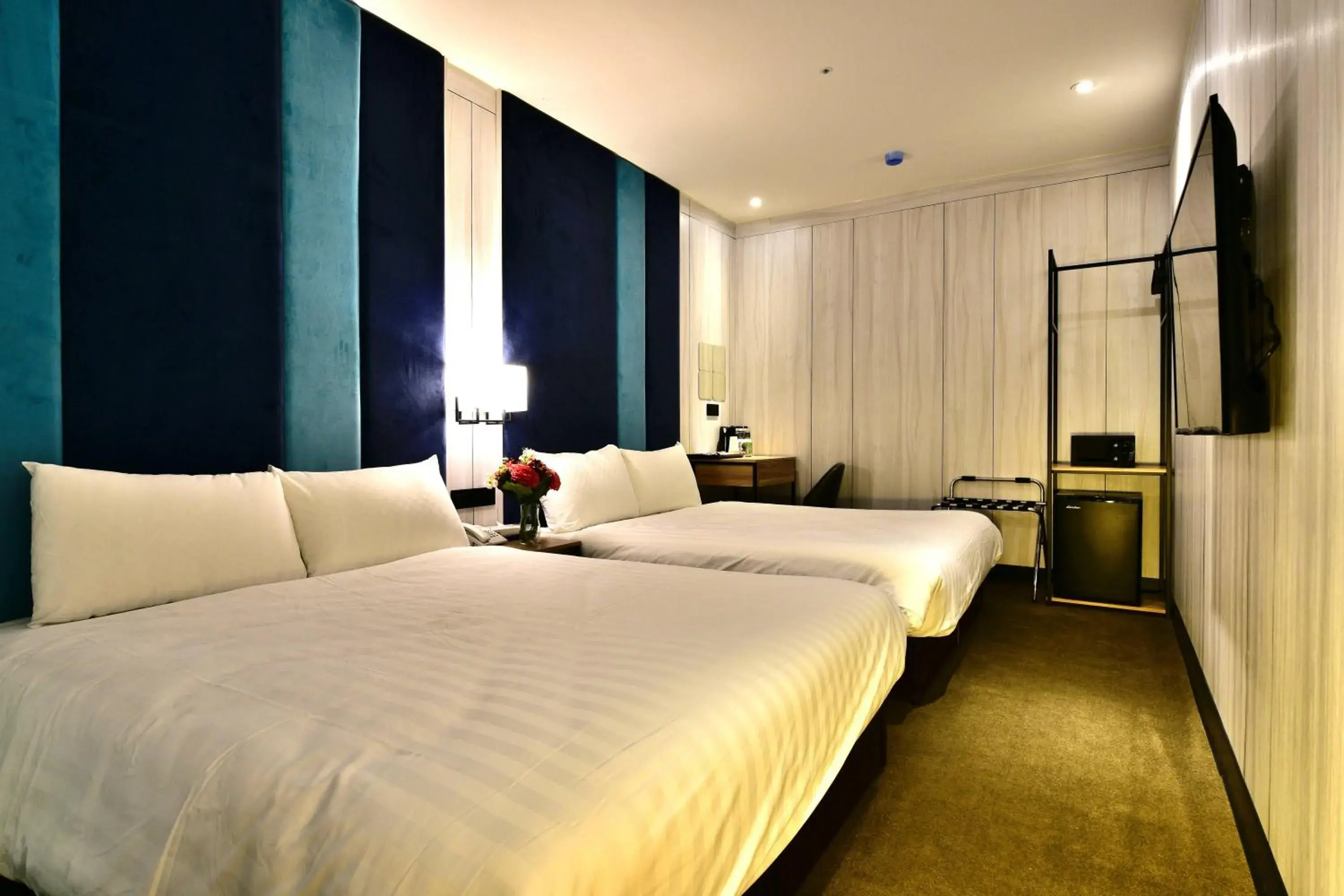 Deluxe Quadruple Room with Parking in Mayer Inn Deluxe Quadruple Room with Parking in Mayer Inn