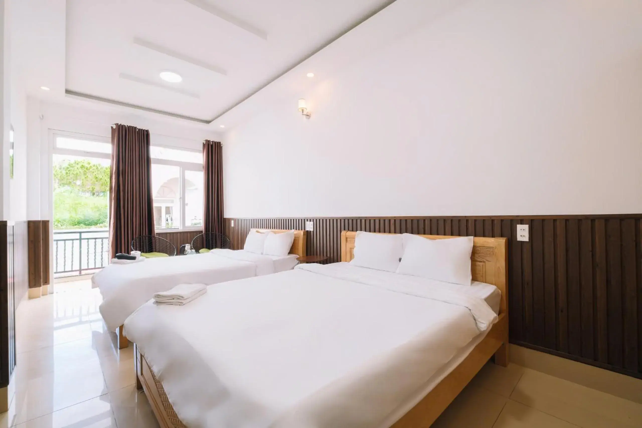 Quadruple Room with Balcony in Cherry House Đà Lạt Quadruple Room with Balcony in Cherry House Đà Lạt