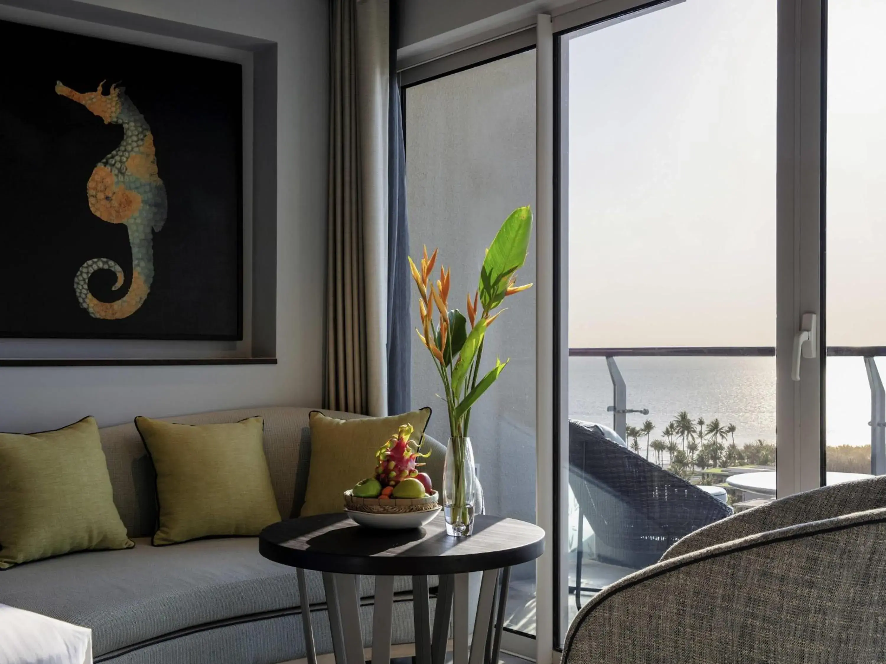 Deluxe Twin Room with Ocean View in Pullman Phu Quoc Beach Resort Deluxe Twin Room with Ocean View in Pullman Phu Quoc Beach Resort