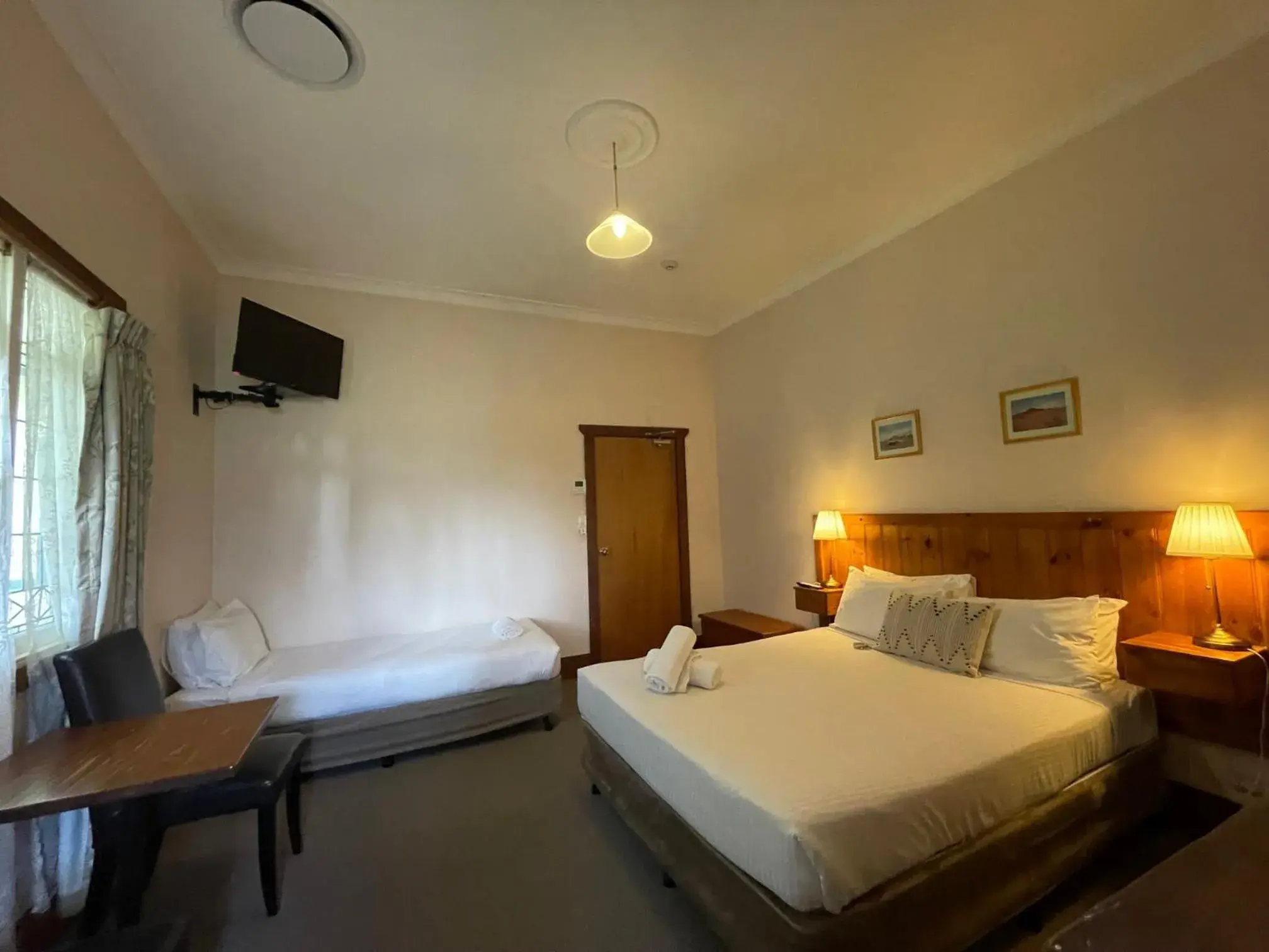 Twin Room in Belgravia Mountain Guest House Twin Room in Belgravia Mountain Guest House