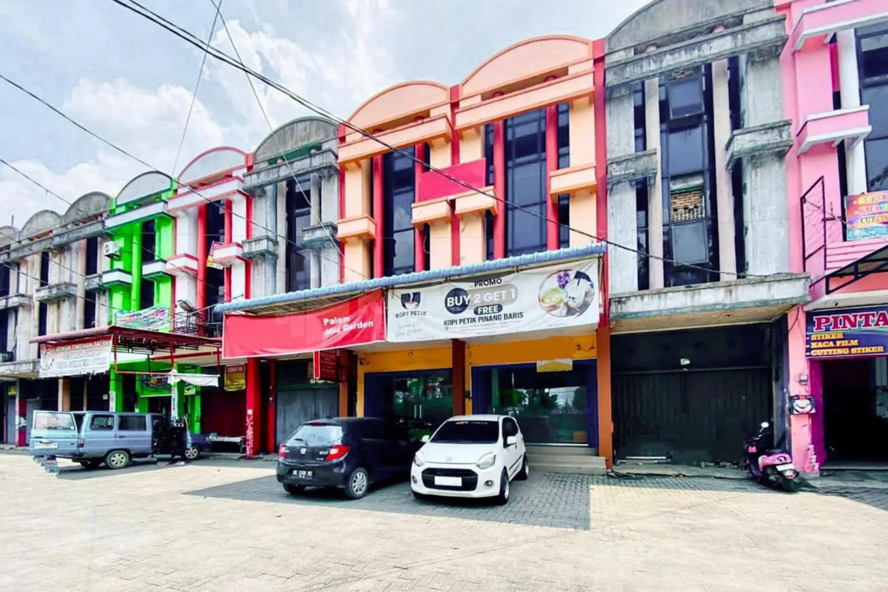 Palem Mas Garden RedPartner Palem Mas Garden RedPartner