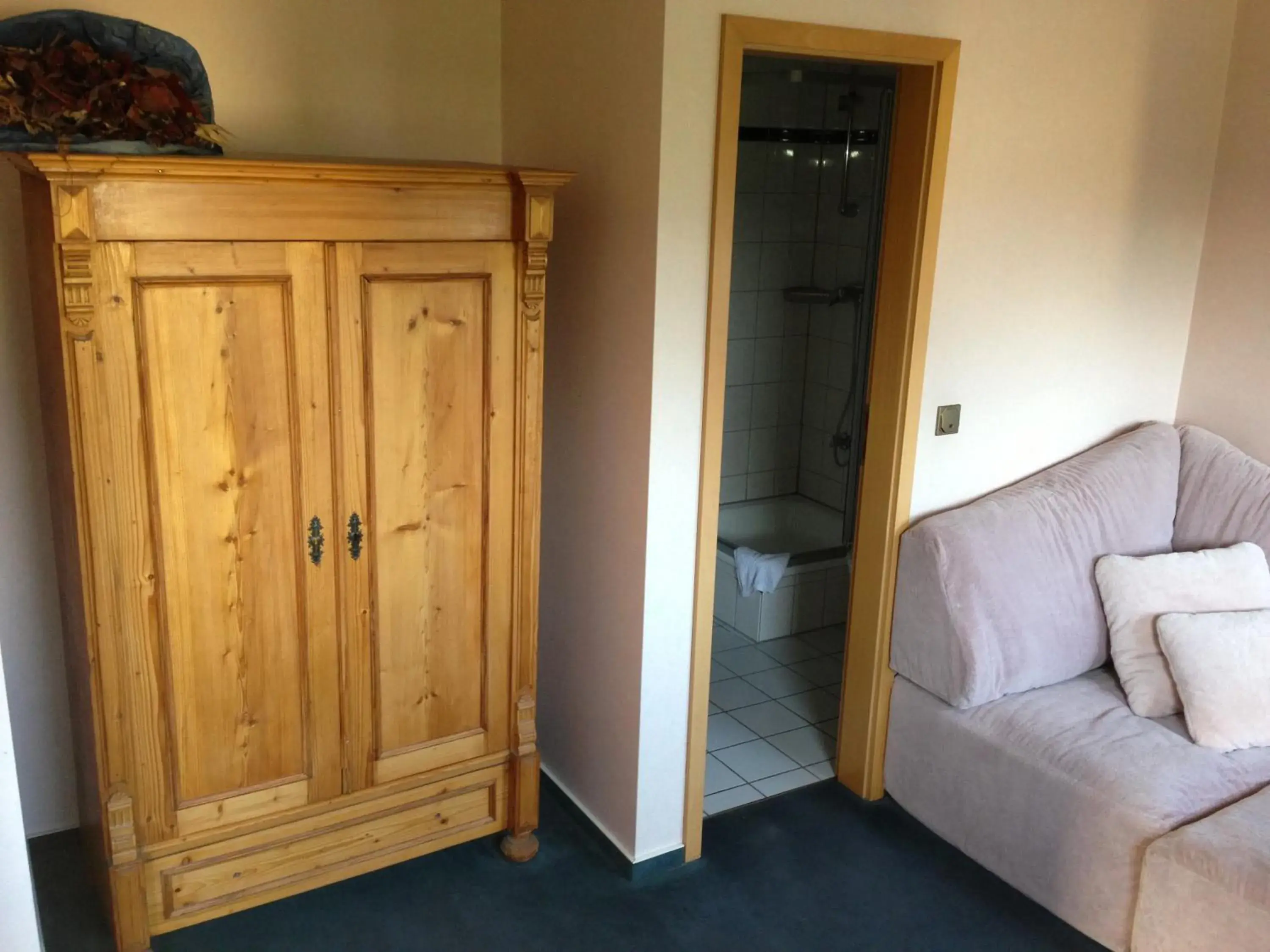 Triple Room in Hotel Schatulle Triple Room in Hotel Schatulle