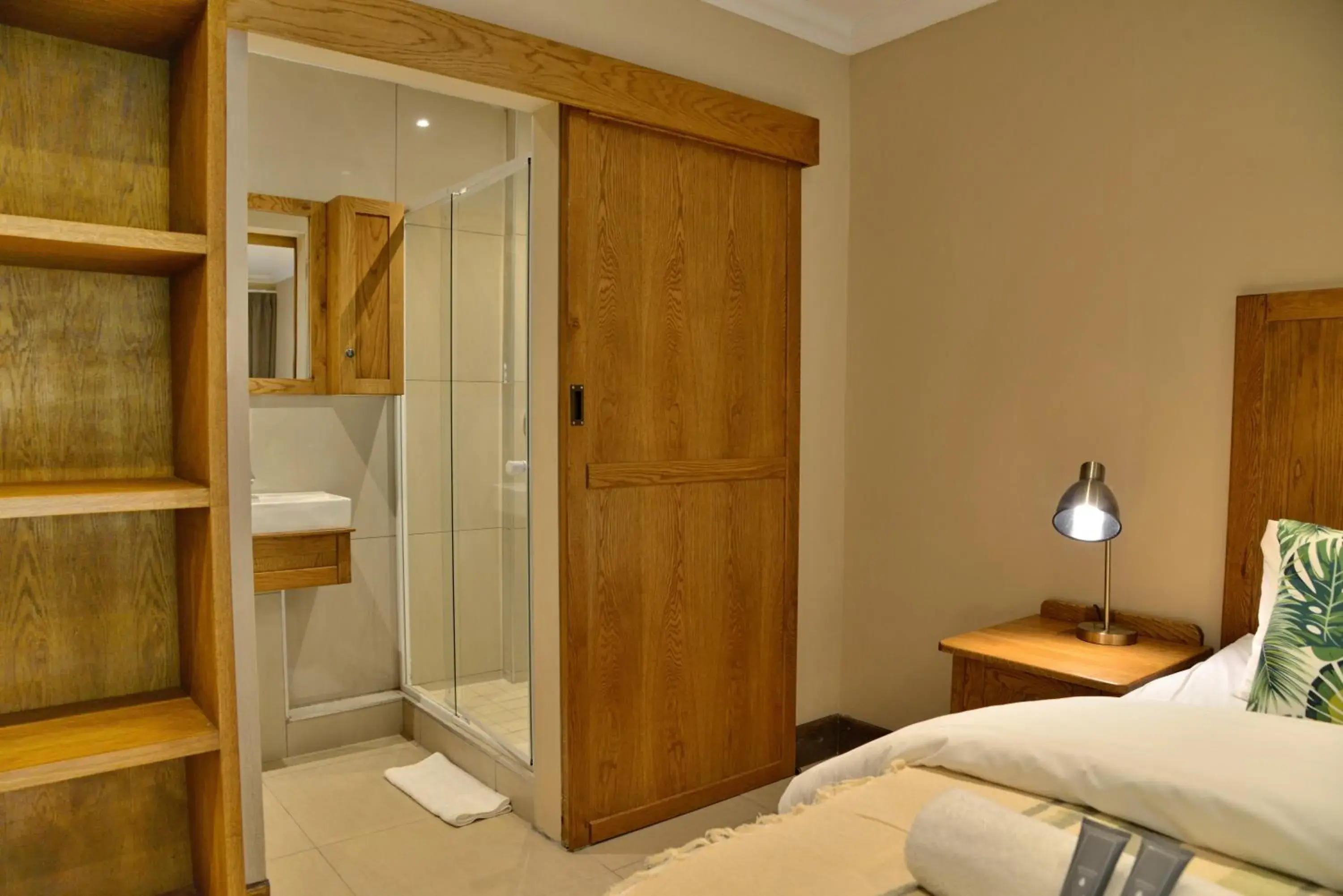 Double Room with Garden View - single occupancy in La Perle Double Room with Garden View - single occupancy in La Perle