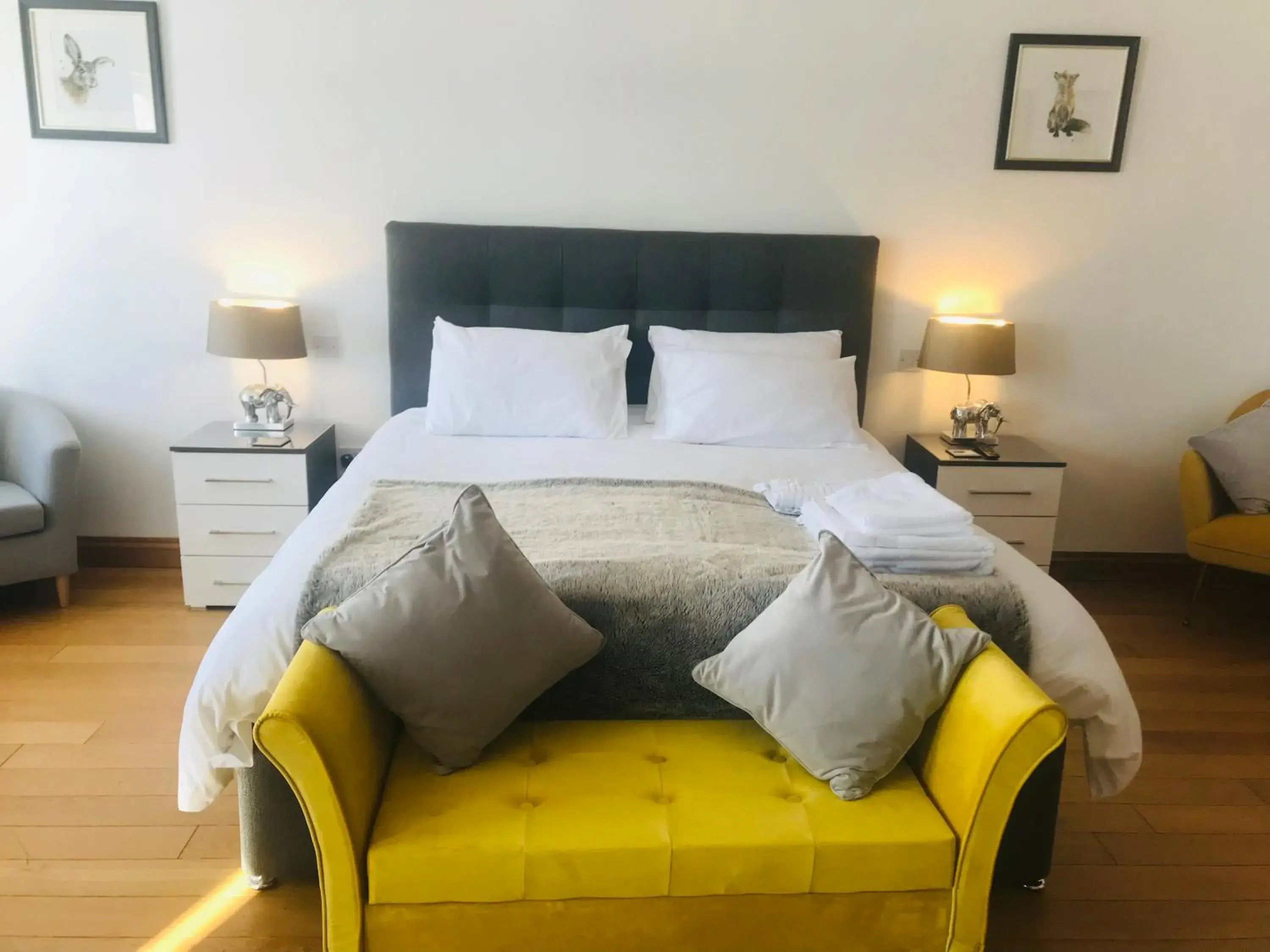 Deluxe Double Room in Marehay Hall Farm Deluxe Double Room in Marehay Hall Farm