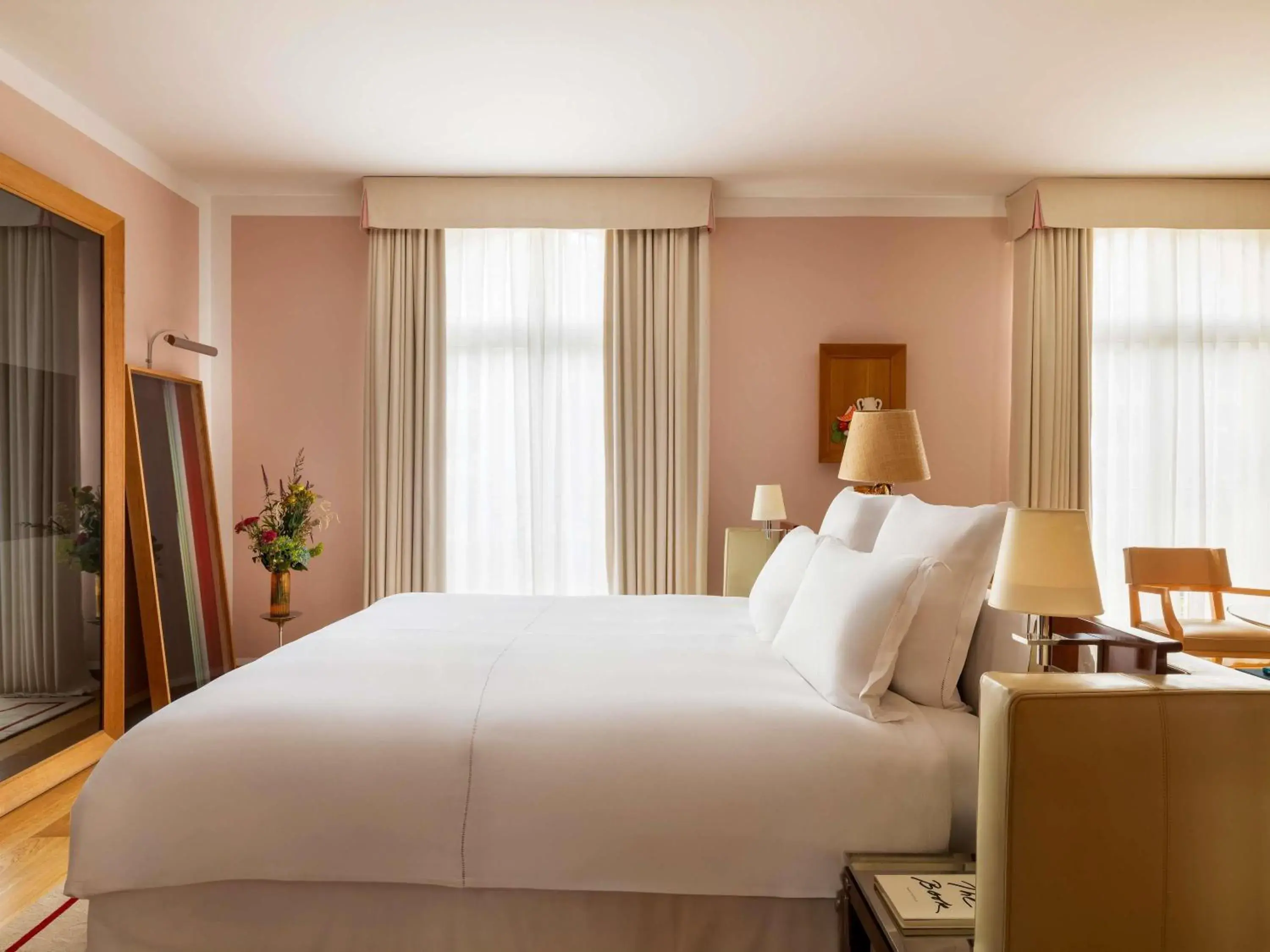 Junior Suite in Hôtel Le Royal Monceau Raffles Paris Junior Suite in Hôtel Le Royal Monceau Raffles Paris