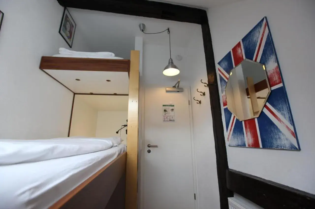 Twin Room with Shared Bathroom - single occupancy in Old Kings Design Hostel Twin Room with Shared Bathroom - single occupancy in Old Kings Design Hostel