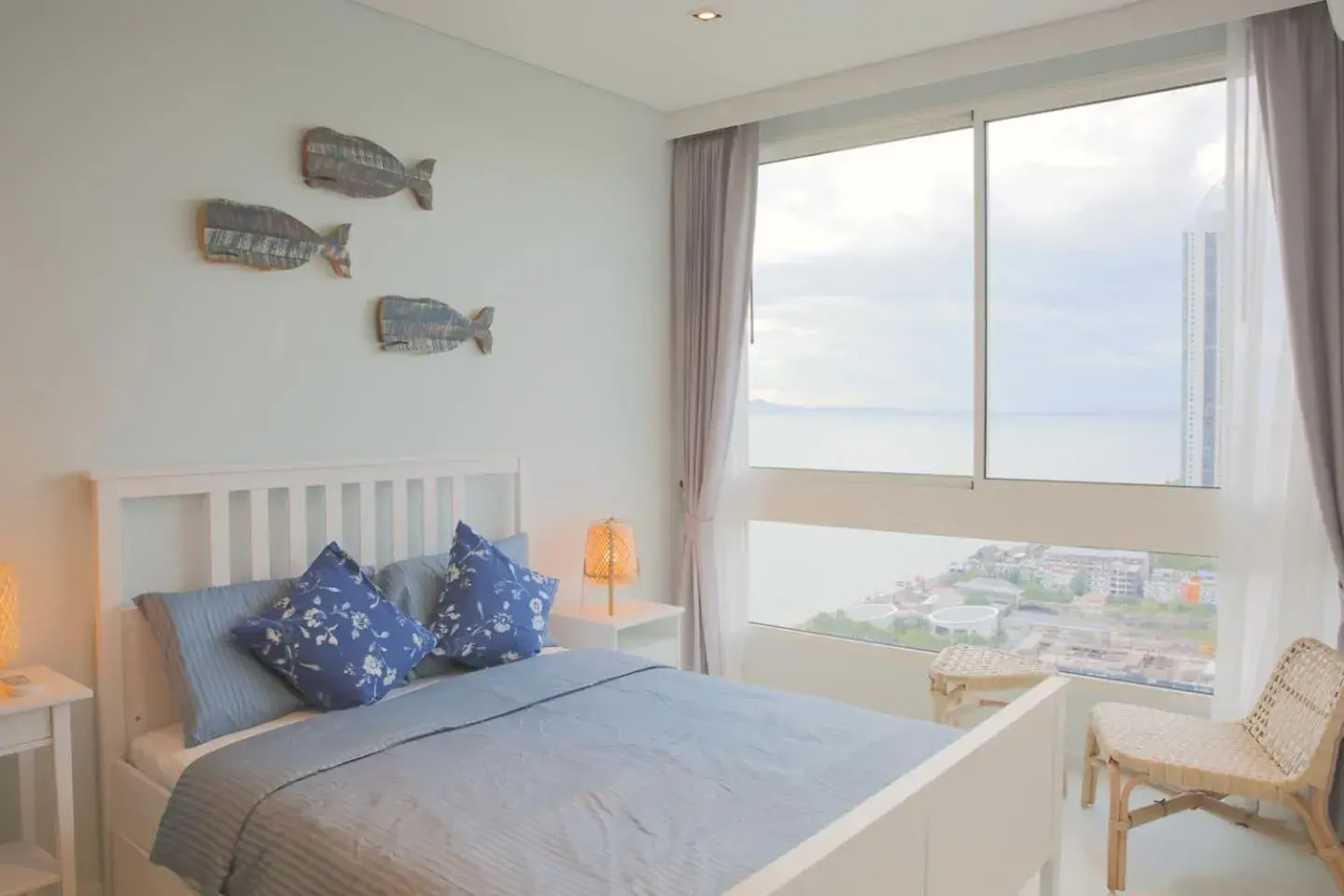 Stunning sunset on 30th floor beach front@Veranda Stunning sunset on 30th floor beach front@Veranda