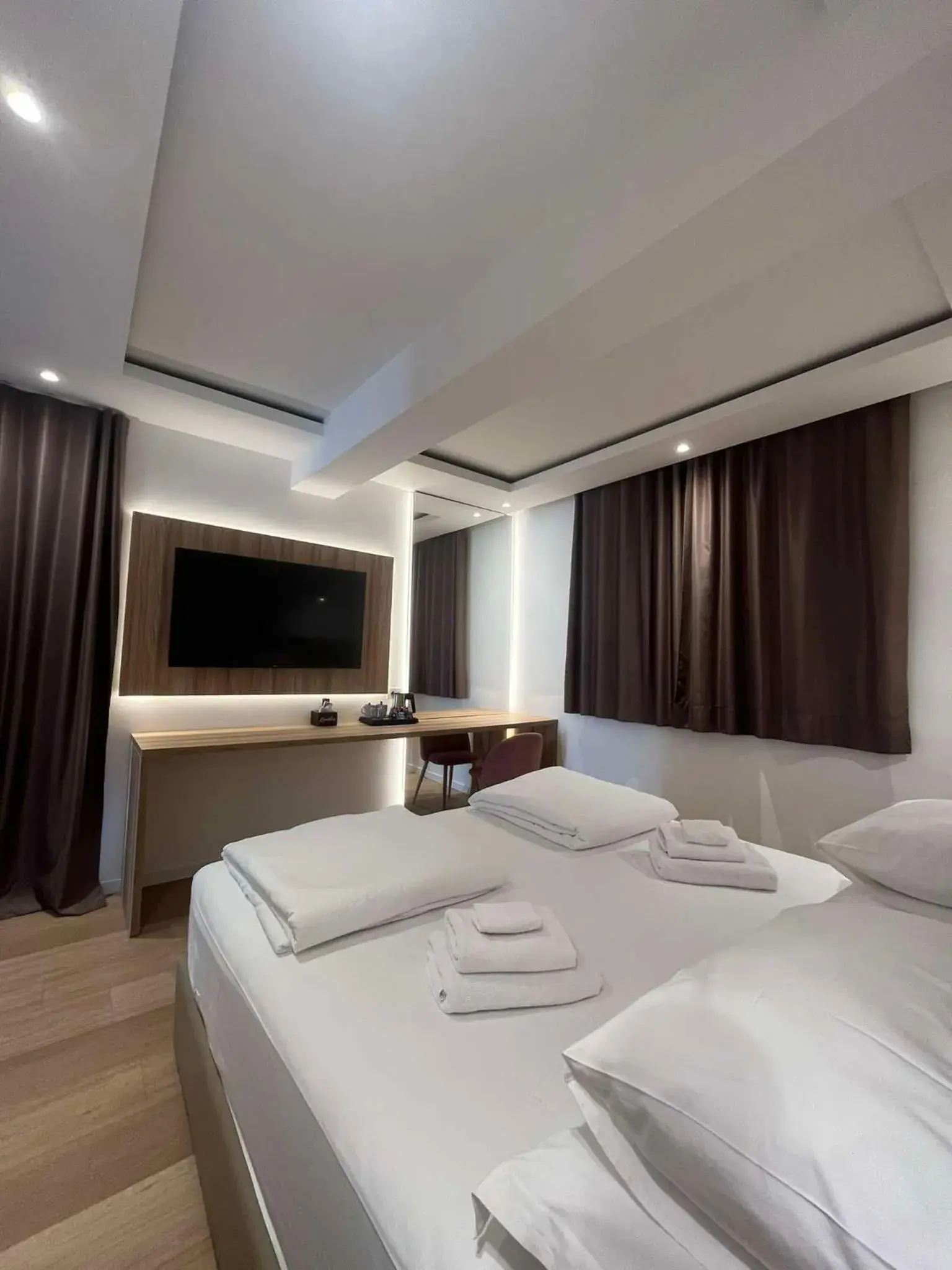 Deluxe Double Room with Balcony and Sea View in Dela Deluxe Double Room with Balcony and Sea View in Dela