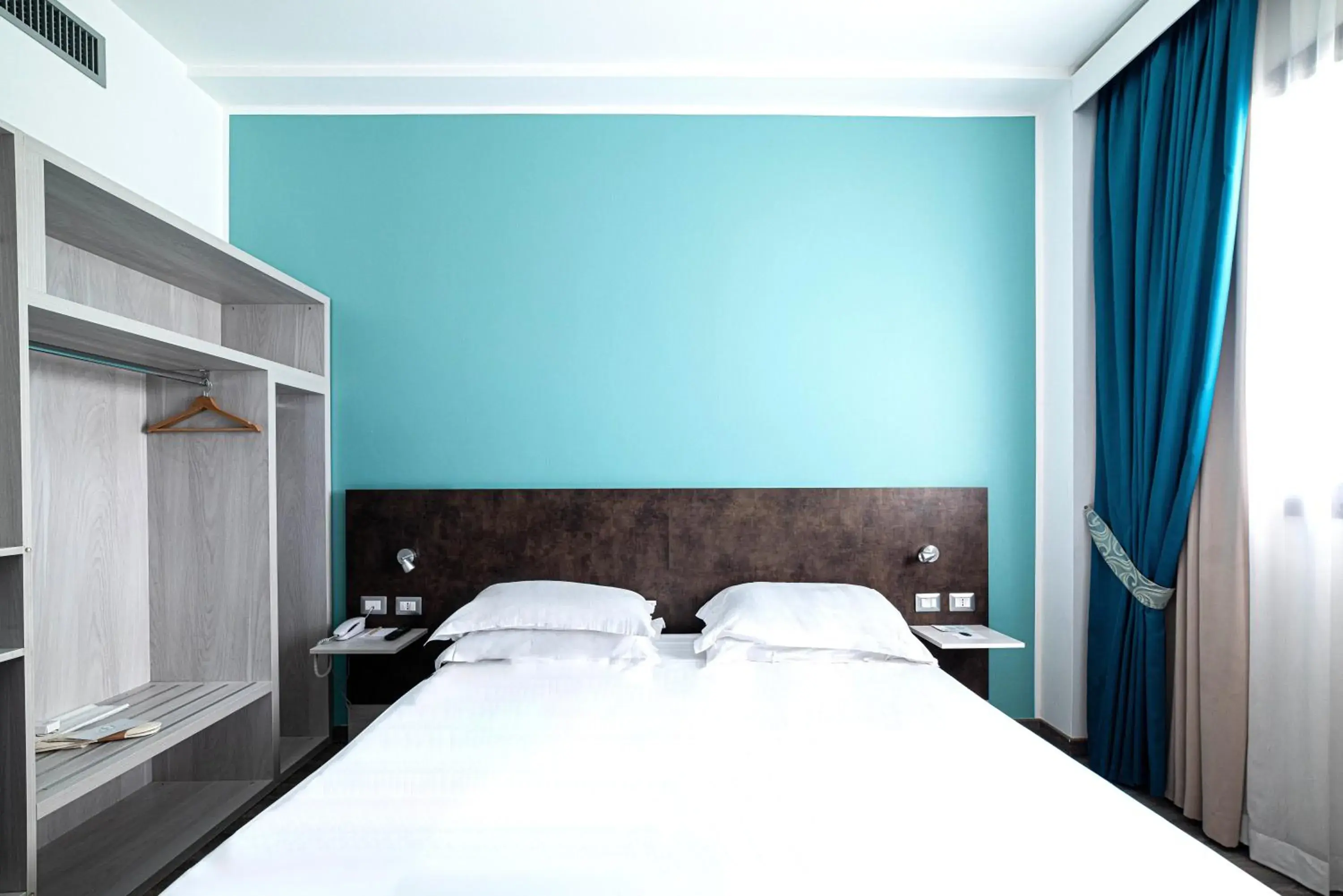 Standard Double or Twin Room in Phi Hotel Milano Standard Double or Twin Room in Phi Hotel Milano