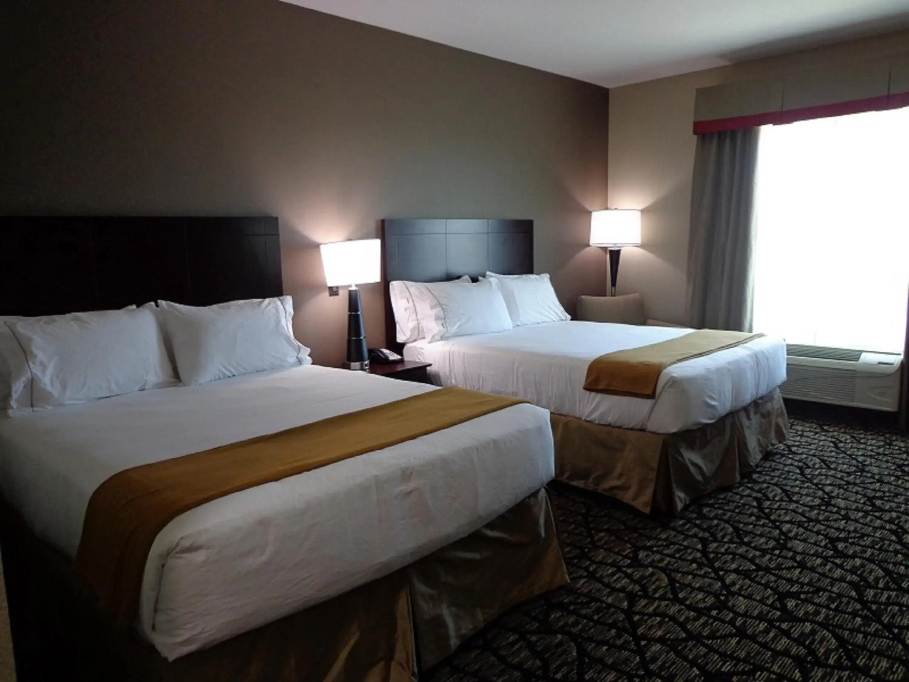 Standard Queen Room with Two Queen Beds and Roll-In Shower - Mobility Access in Holiday Inn Express and Suites Lubbock South by IHG Standard Queen Room with Two Queen Beds and Roll-In Shower - Mobility Access in Holiday Inn Express and Suites Lubbock South by IHG